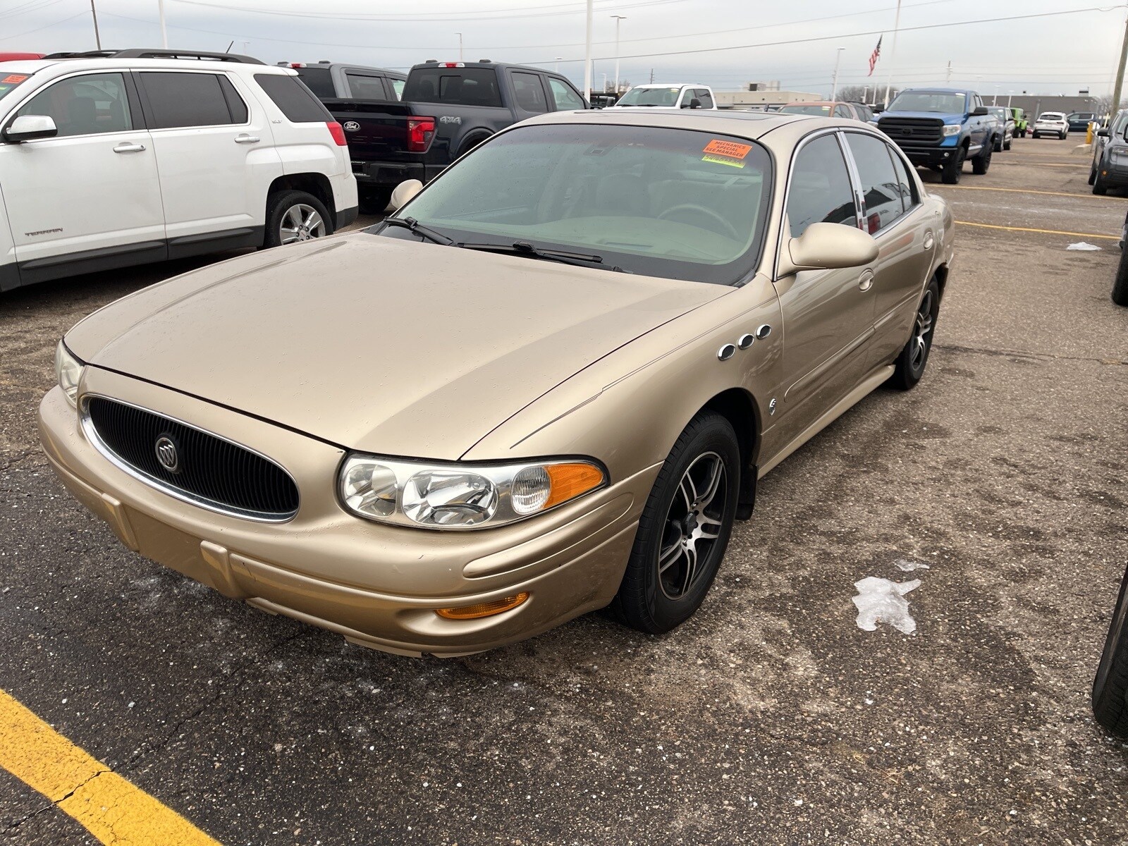 Used 2005 Buick LeSabre Limited with VIN 1G4HR54K35U168633 for sale in Sterling Heights, MI