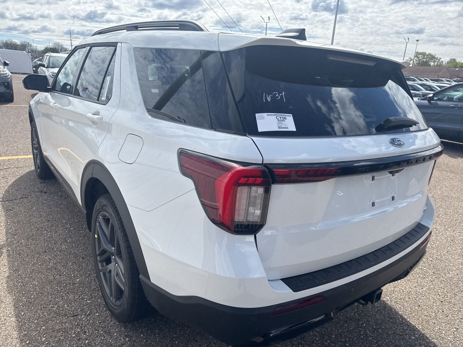 Thumbnail: 2026 Ford Explorer - 15