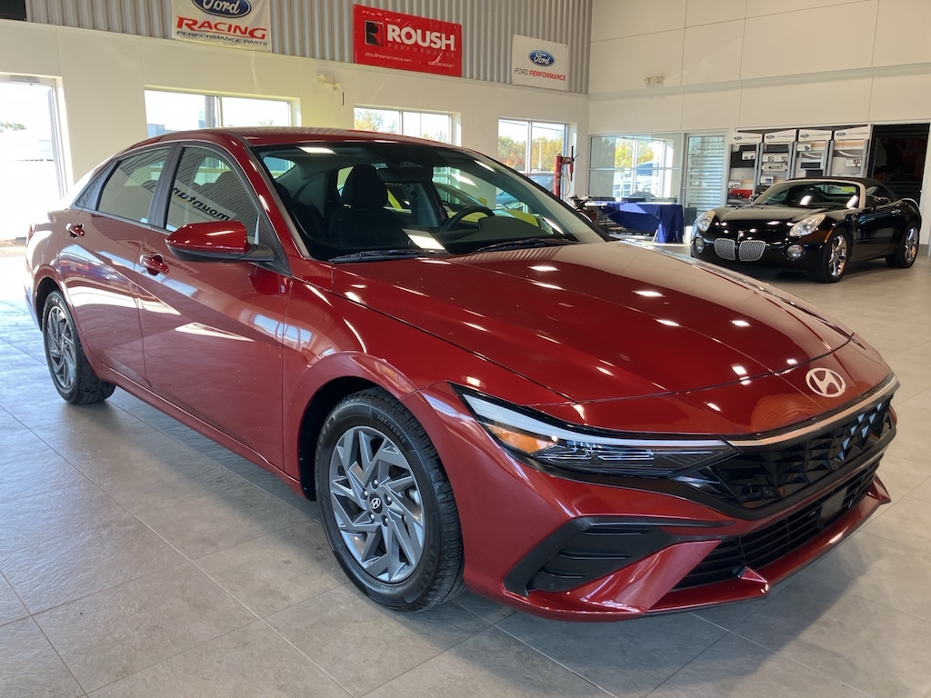 Used 2024 Hyundai Elantra SEL Sedan
