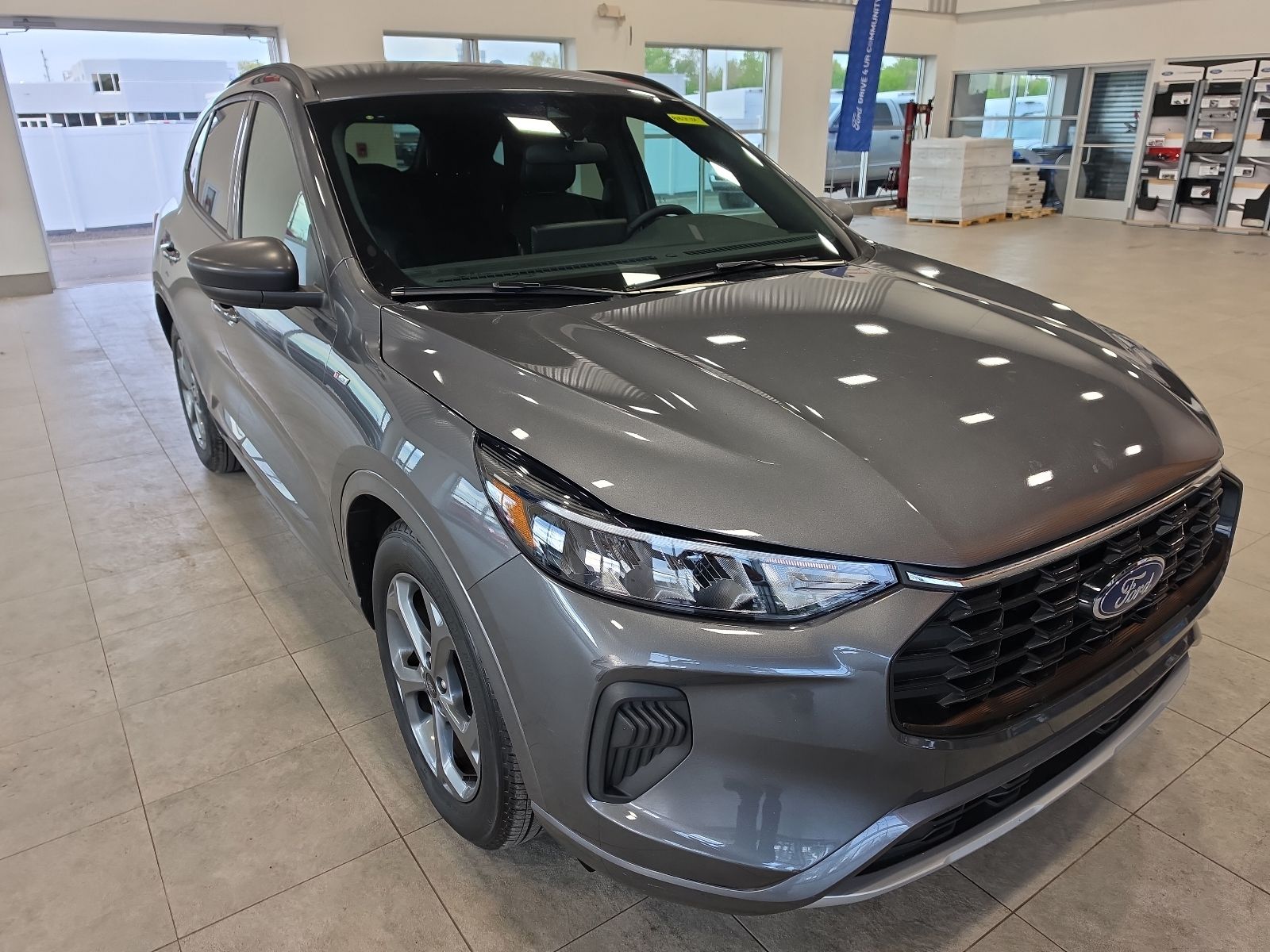Thumbnail: 2023 Ford Escape - 4