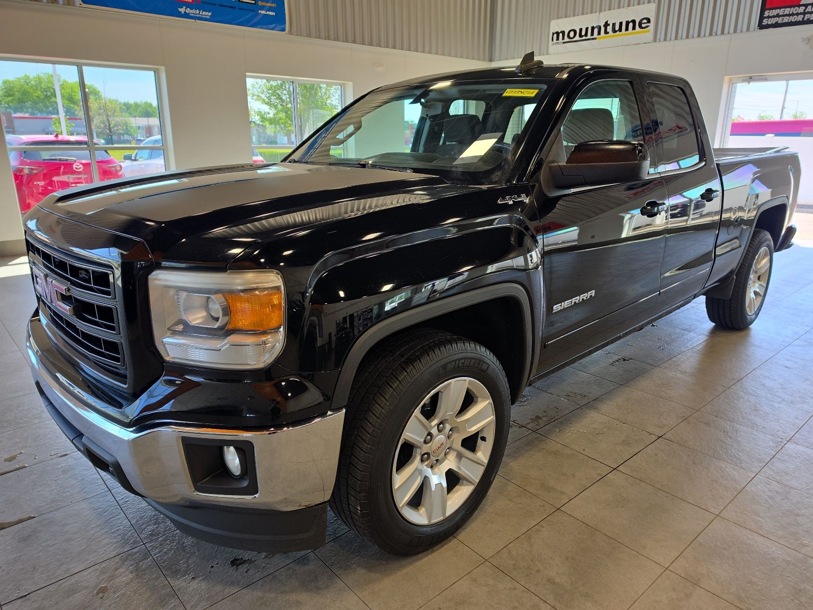 2015 GMC Sierra 4WD Double Cab SLE SWB's photo