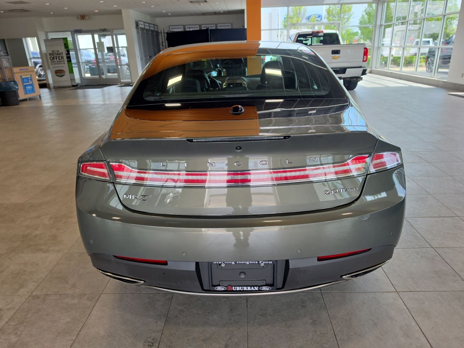 Thumbnail: 2017 Lincoln MKZ - 9