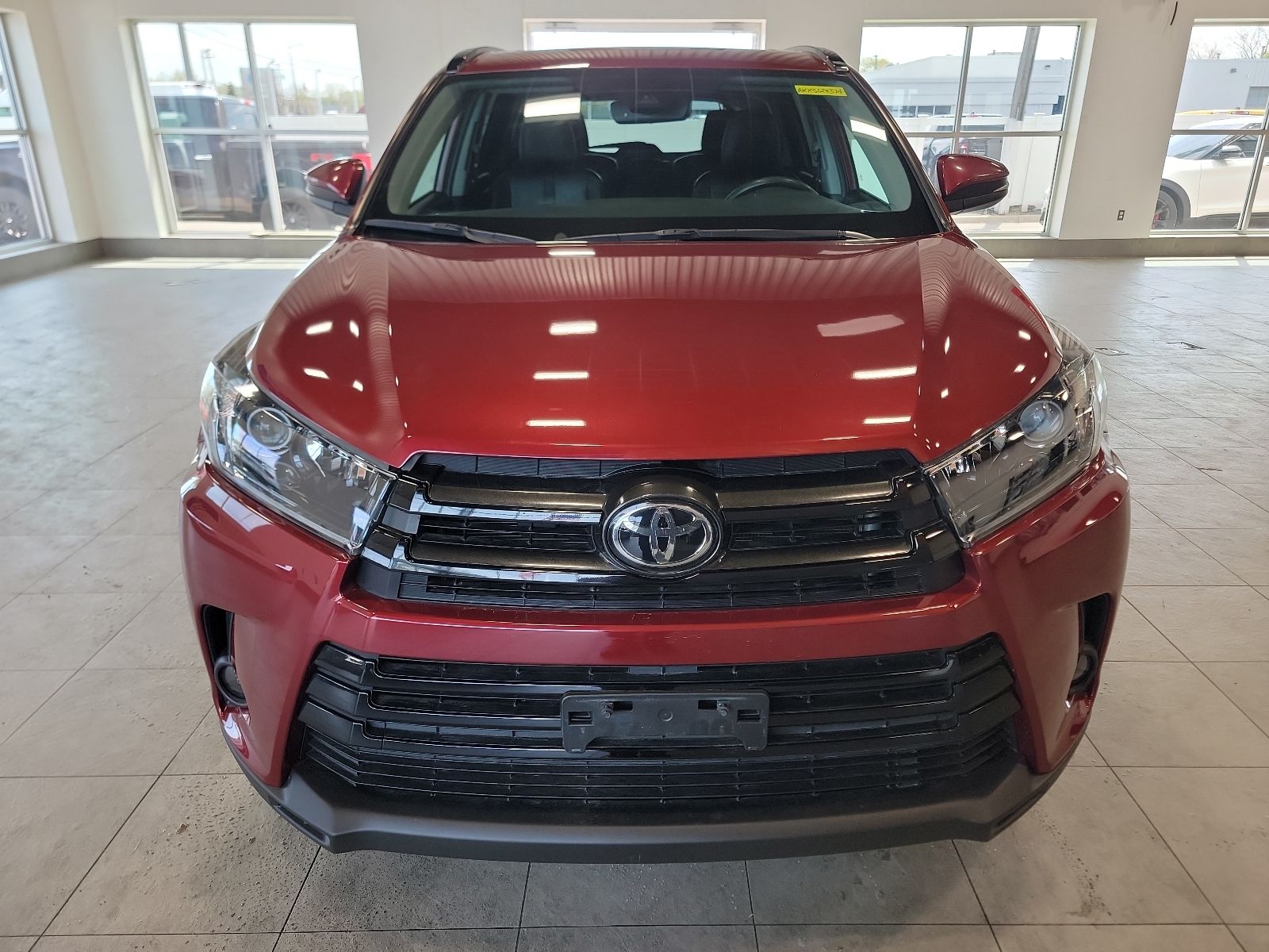 Thumbnail: 2019 Toyota Highlander - 3