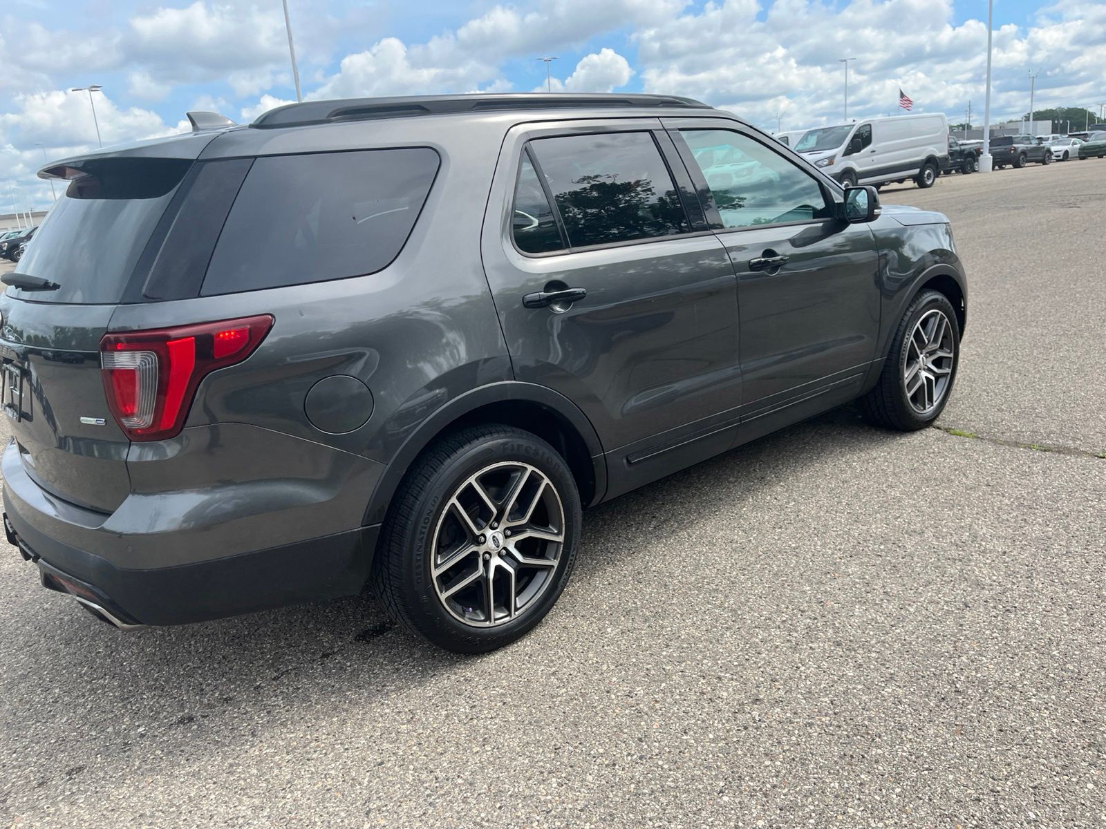 Thumbnail: 2017 Ford Explorer - 19