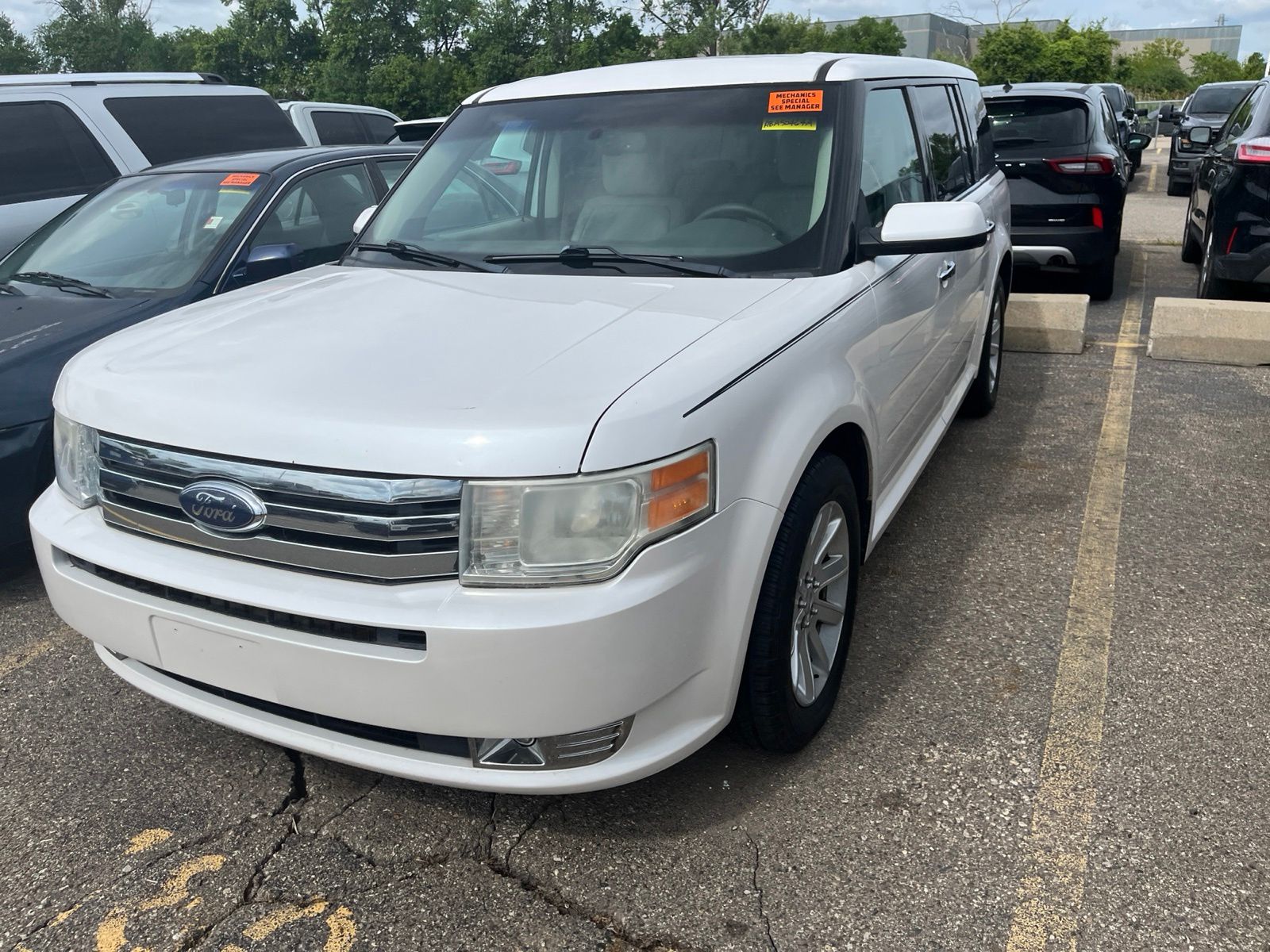 Thumbnail: 2010 Ford Flex - 5