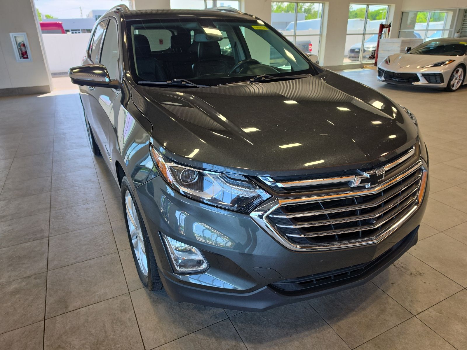 Thumbnail: 2020 Chevrolet Equinox - 3