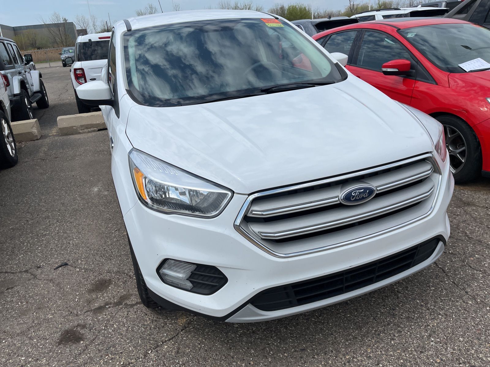 Thumbnail: 2019 Ford Escape - 20