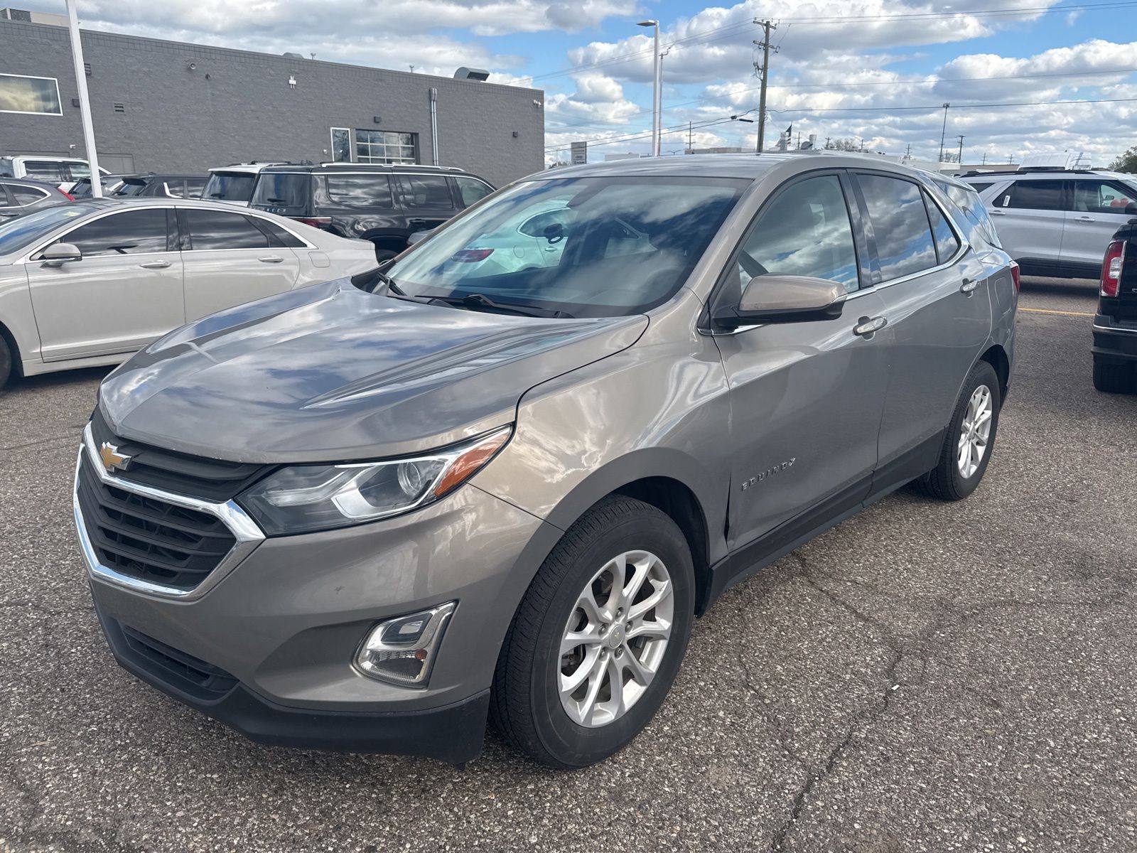 Thumbnail: 2019 Chevrolet Equinox - 2
