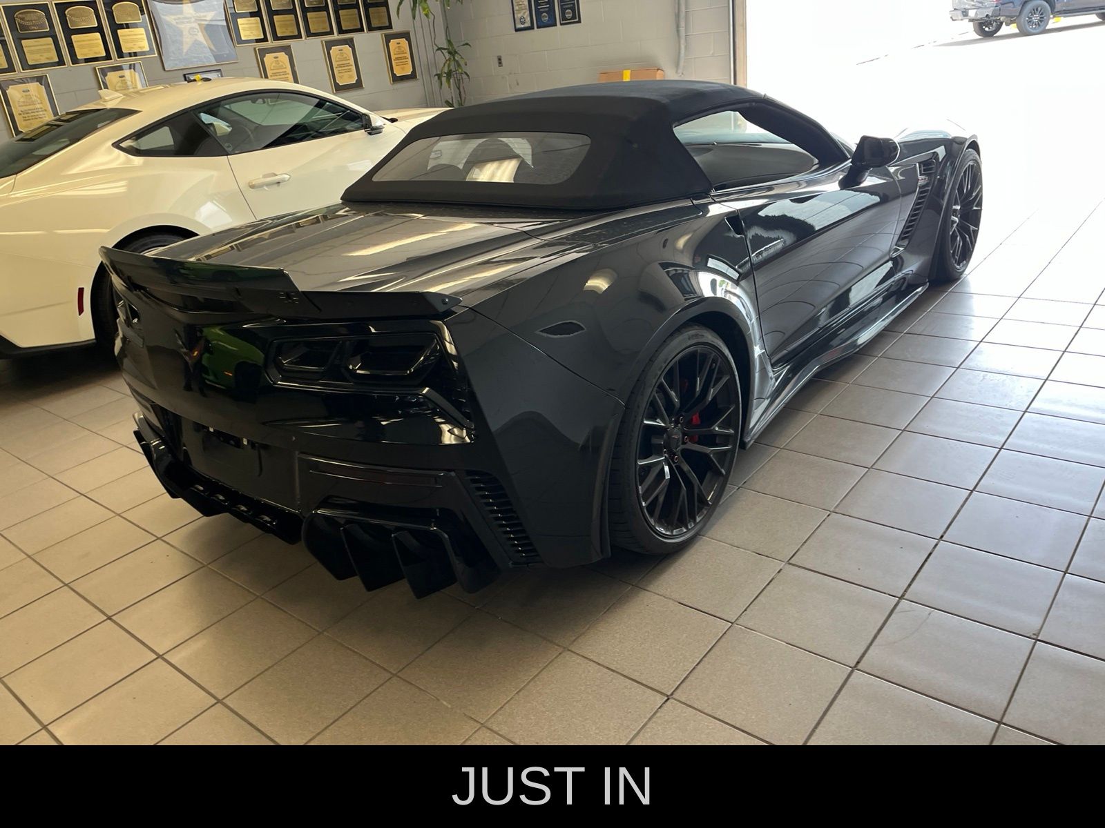 Thumbnail: 2016 Chevrolet Corvette - 12