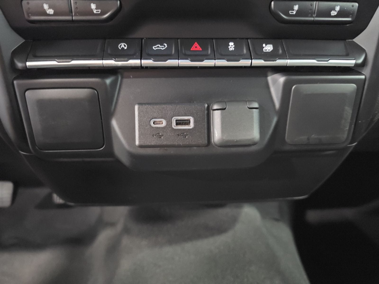 Thumbnail: 2022 Chevrolet Silverado 1500 - 21