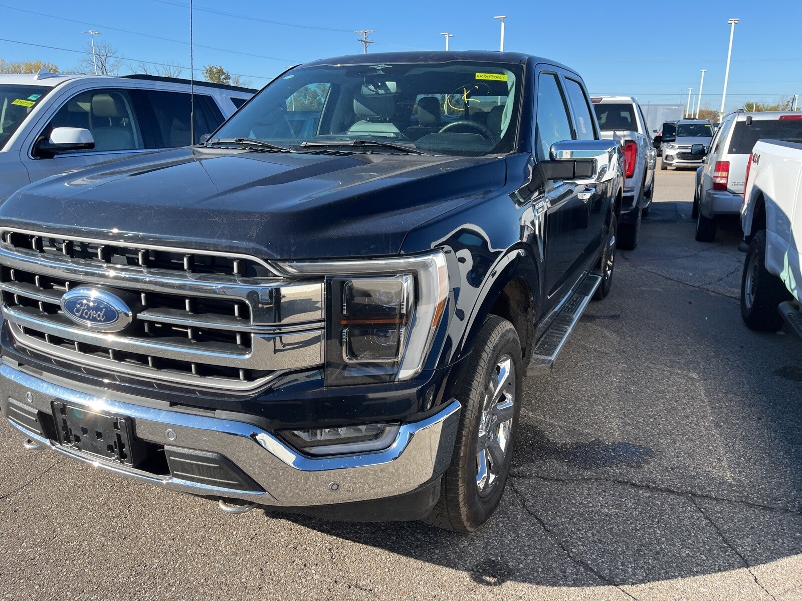 2023 Ford F-150 Lariat photo 2