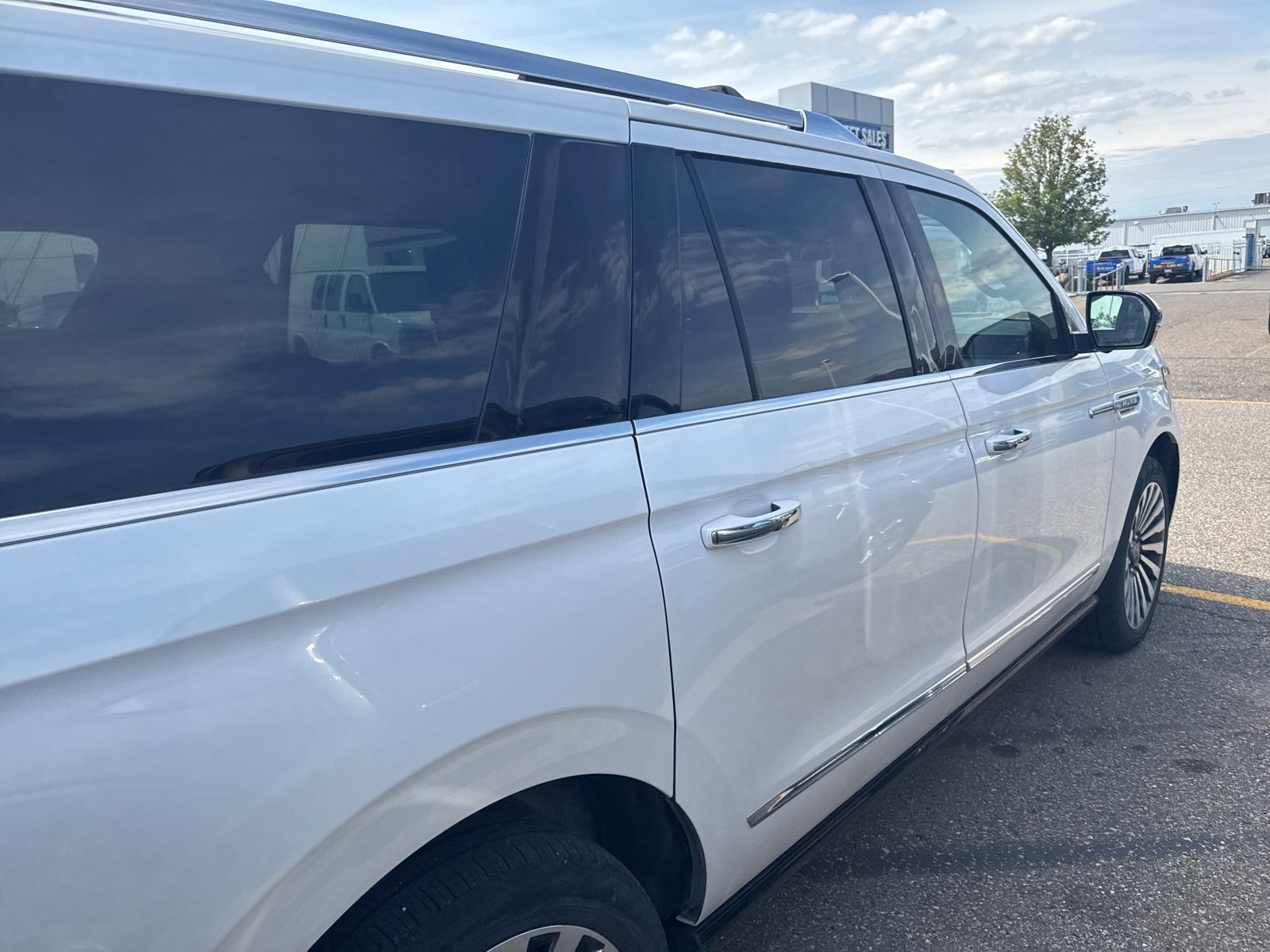 Thumbnail: 2019 Lincoln Navigator L - 11