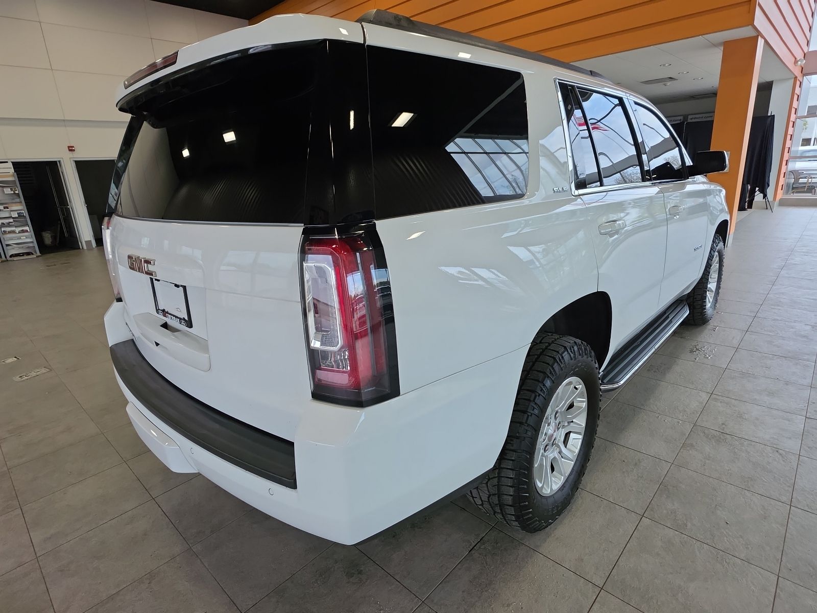 Thumbnail: 2019 GMC Yukon - 6