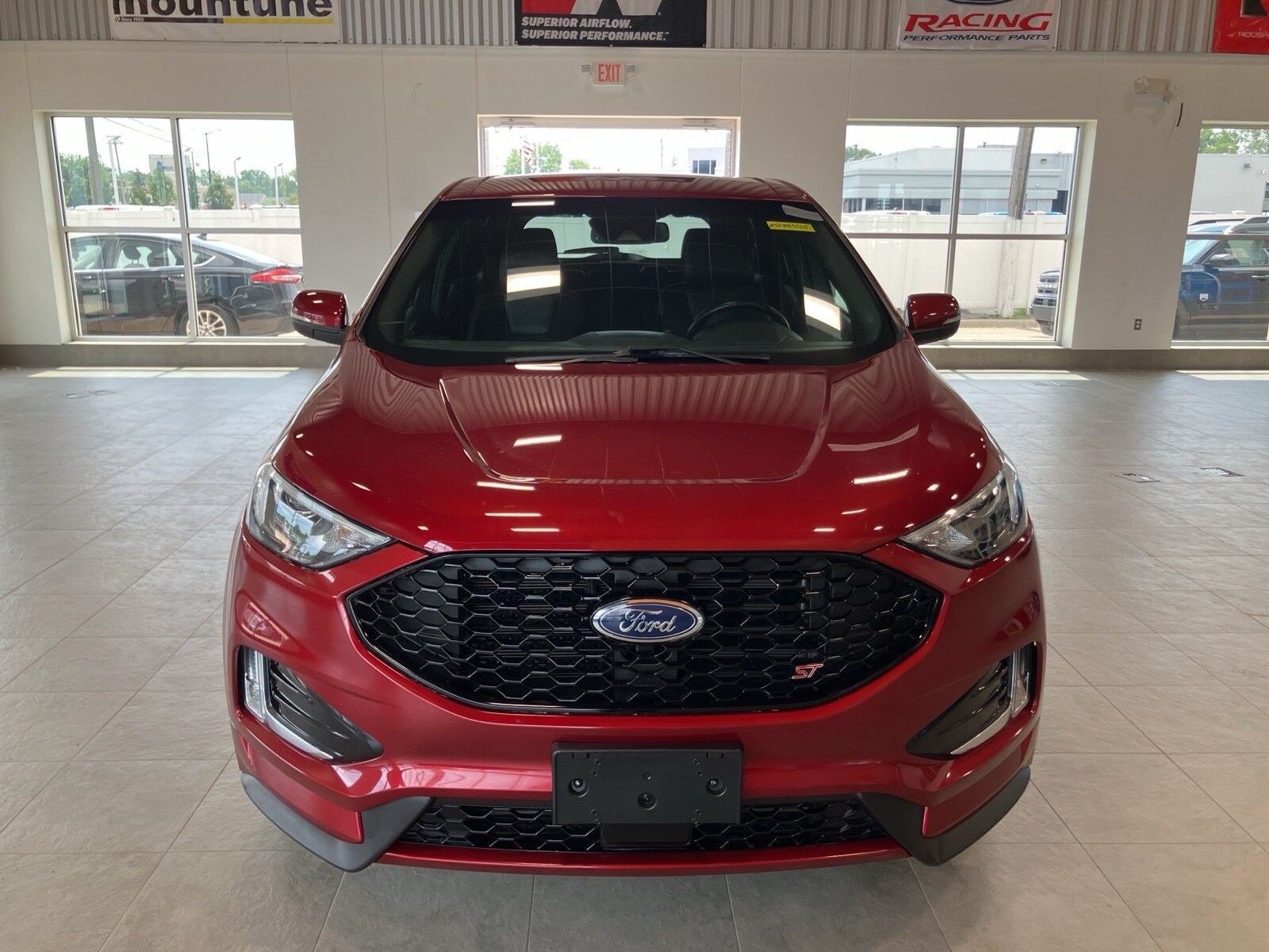 2019 Ford Edge ST photo 2