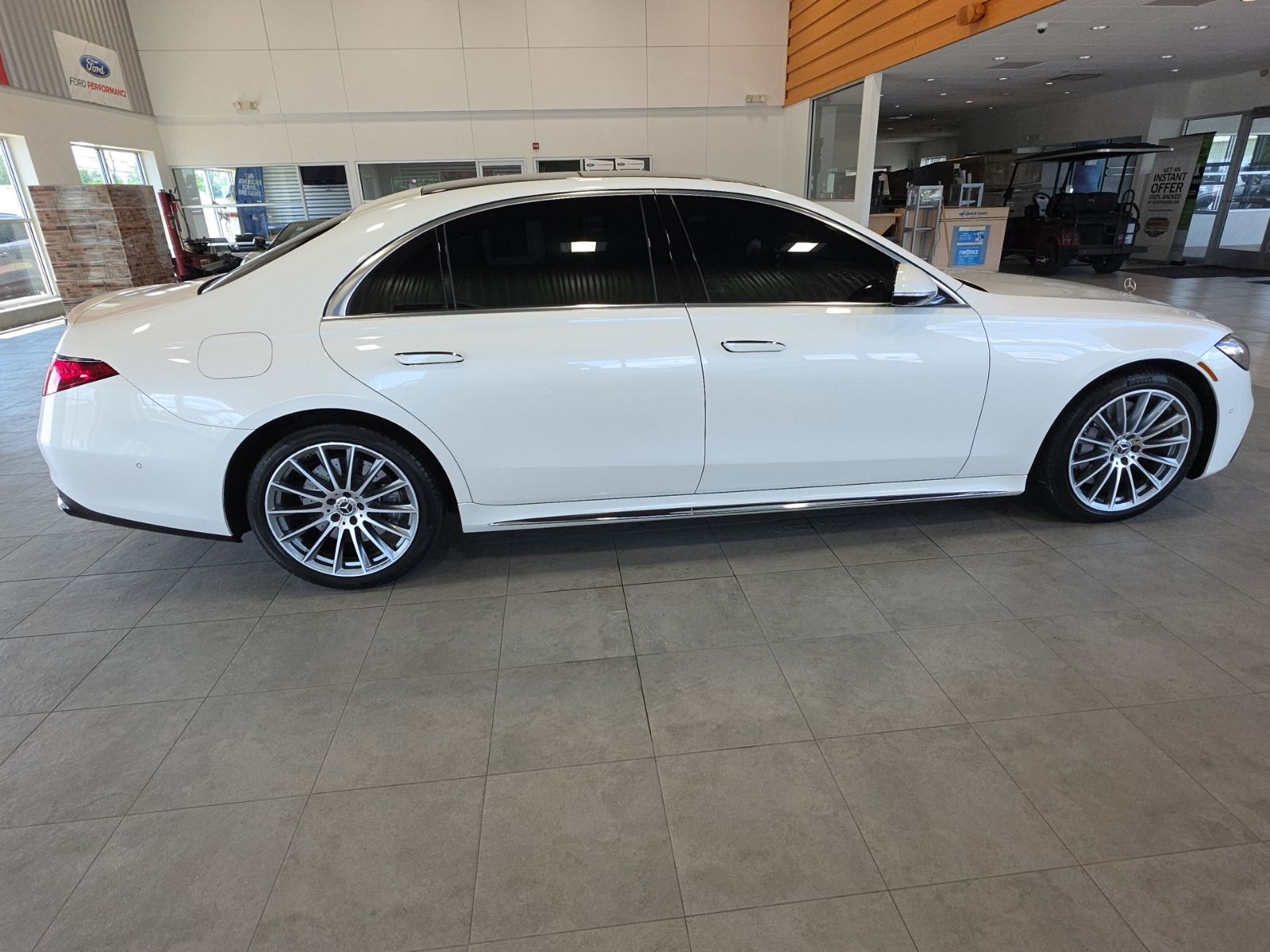 Thumbnail: 2023 Mercedes-Benz S-Class - 6