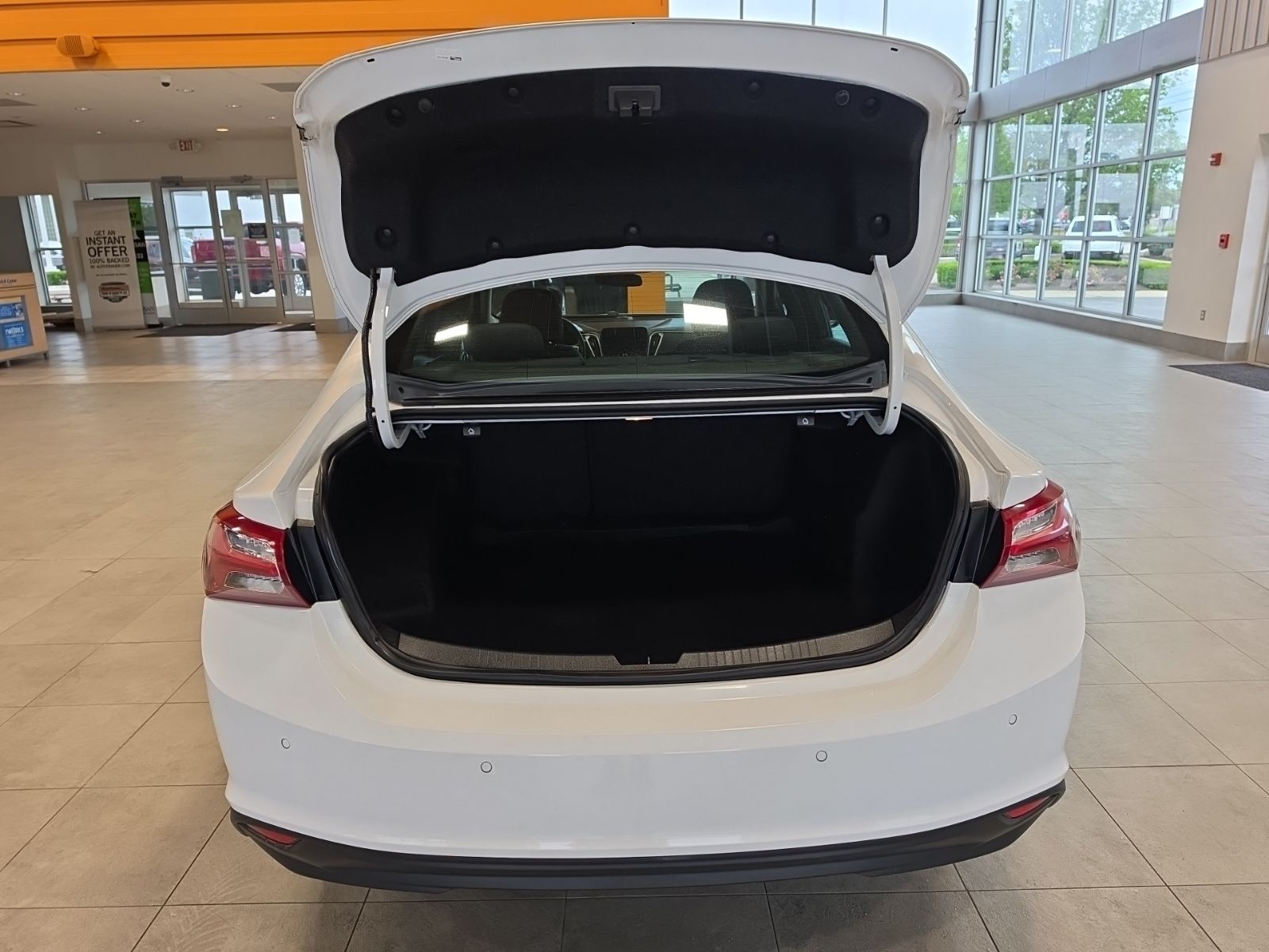 Thumbnail: 2022 Chevrolet Malibu - 29