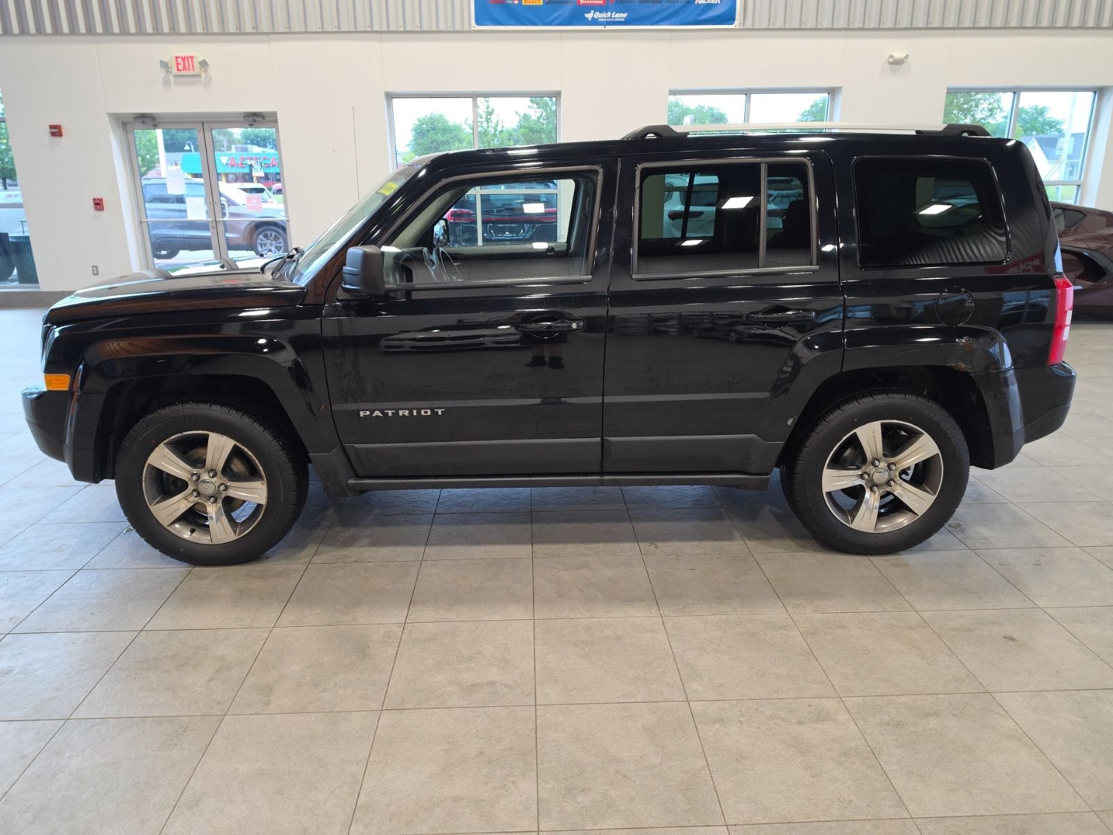 Thumbnail: 2017 Jeep Patriot - 12