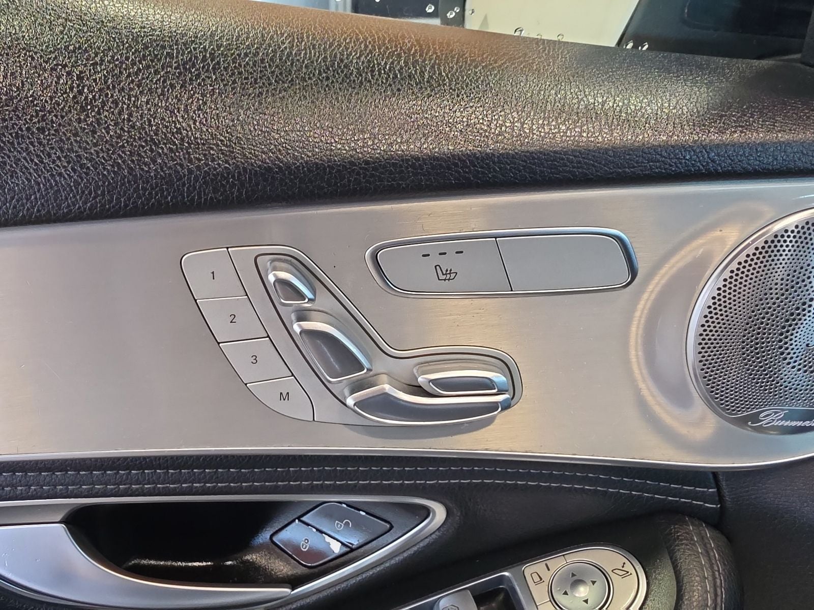 Thumbnail: 2016 Mercedes-Benz C-Class - 21