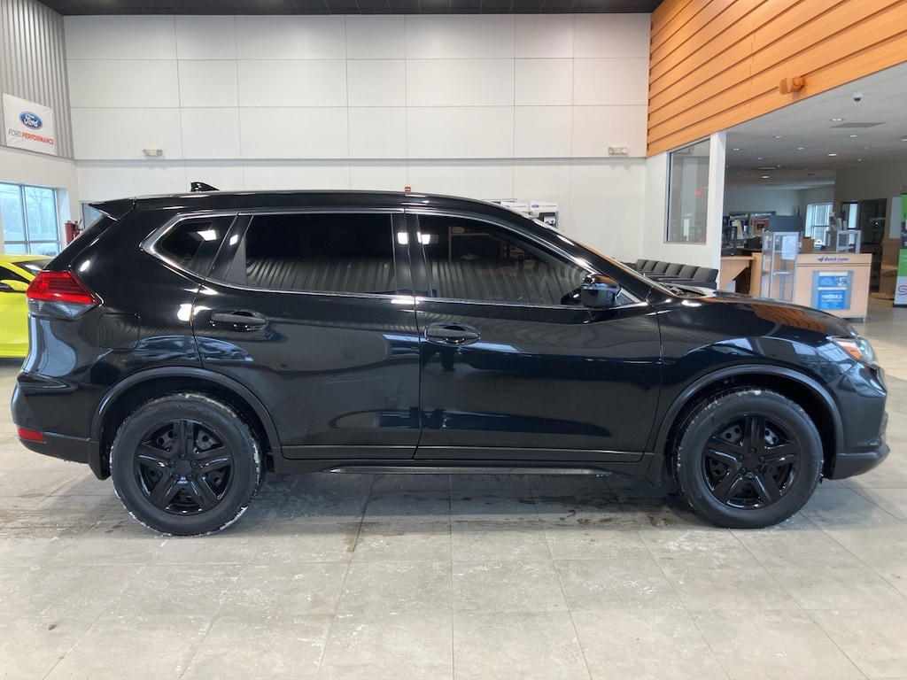 Used 2017 Nissan Rogue S SUV