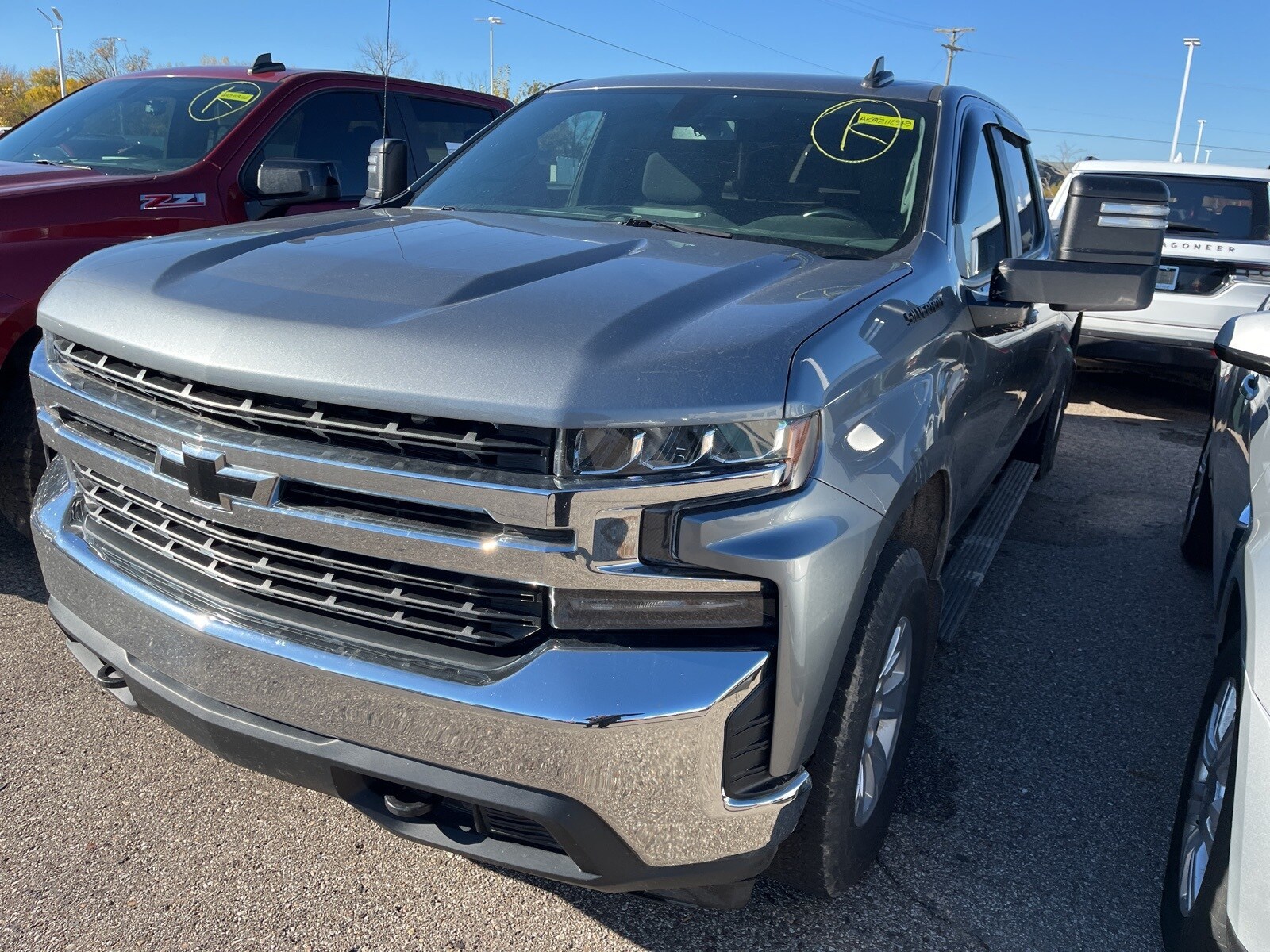 2021 Chevrolet Silverado 1500 LT photo 3