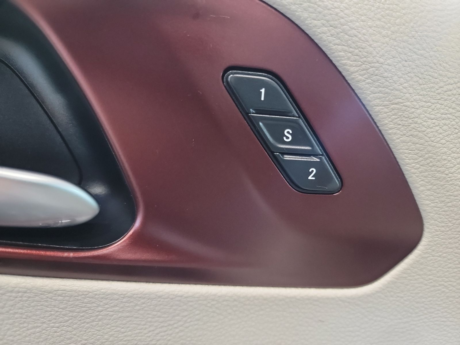 Thumbnail: 2020 Chrysler Pacifica - 18