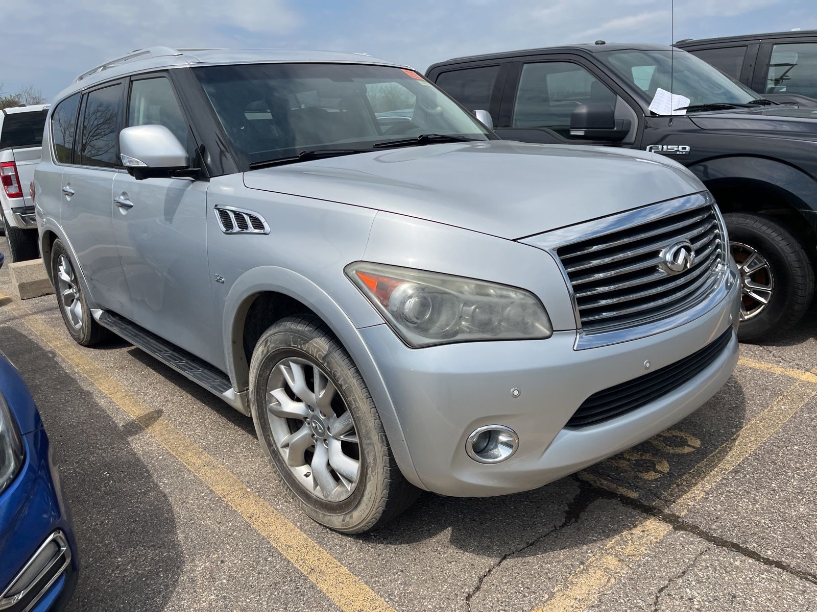 Thumbnail: 2014 INFINITI QX80 - 17