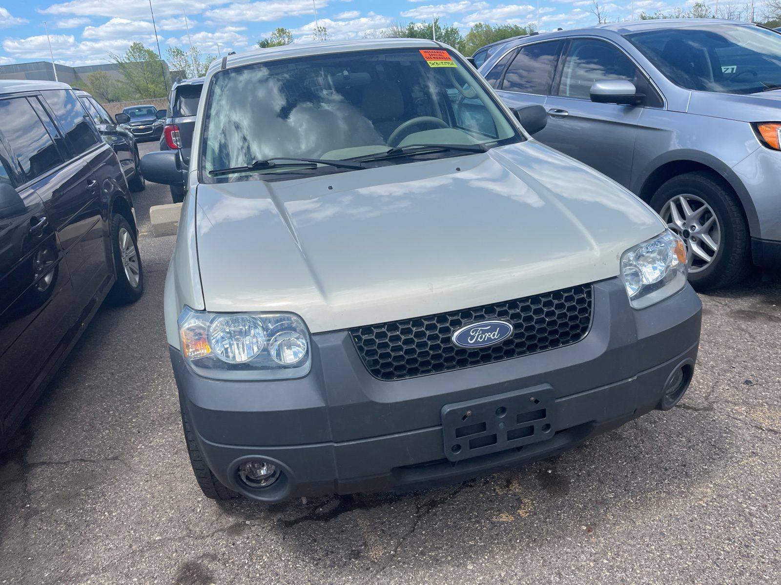 Thumbnail: 2005 Ford Escape - 18