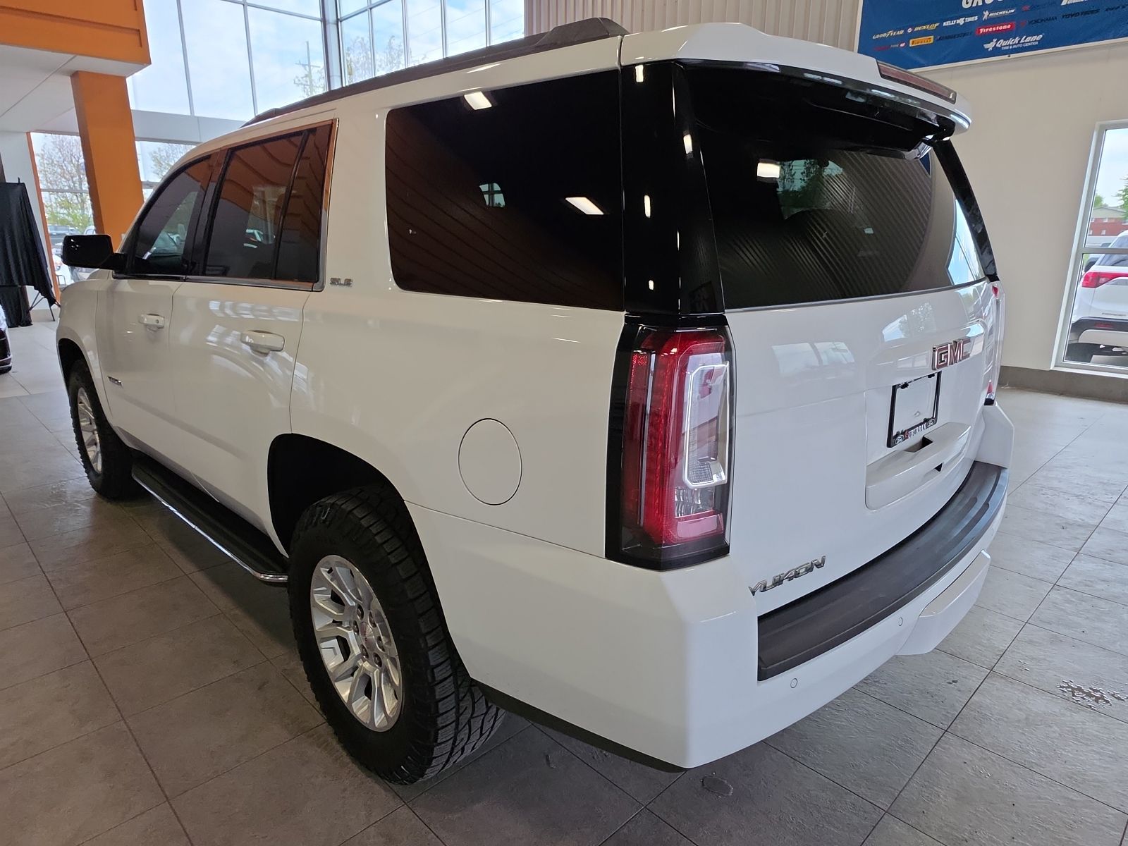 Thumbnail: 2019 GMC Yukon - 10