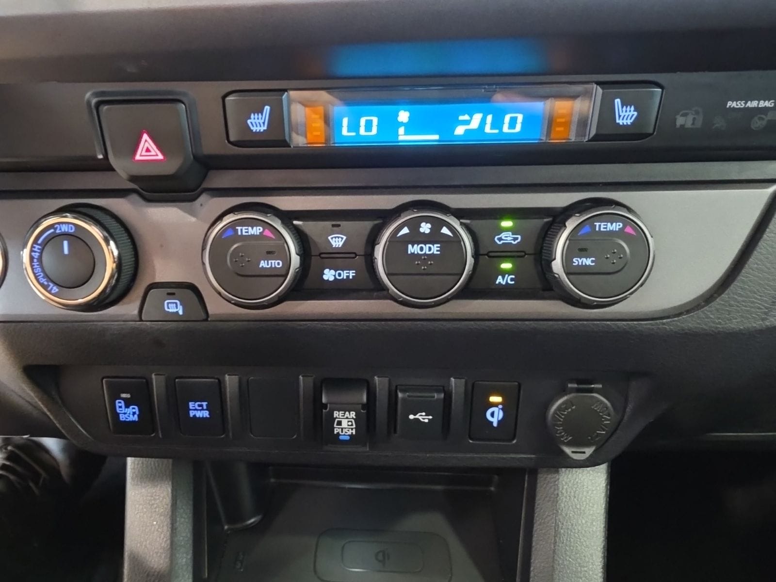 Thumbnail: 2021 Toyota Tacoma - 26
