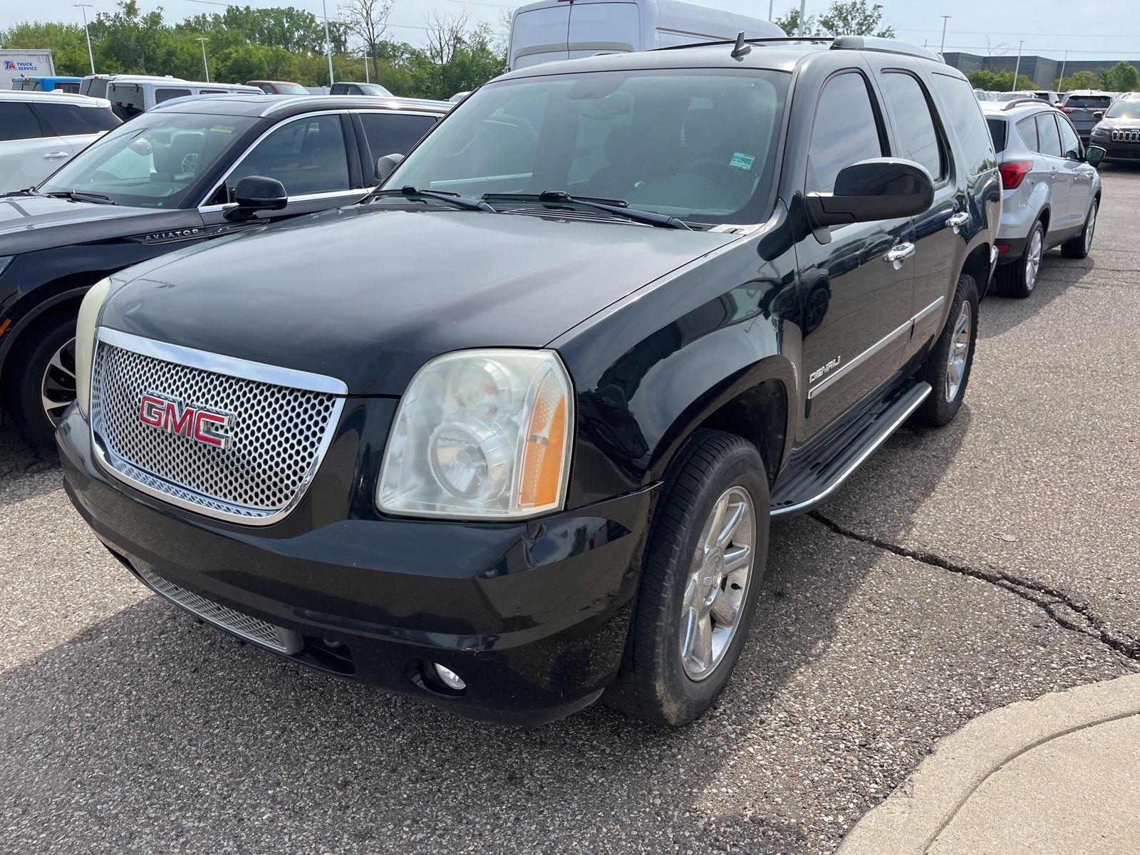 Thumbnail: 2012 GMC Yukon - 3
