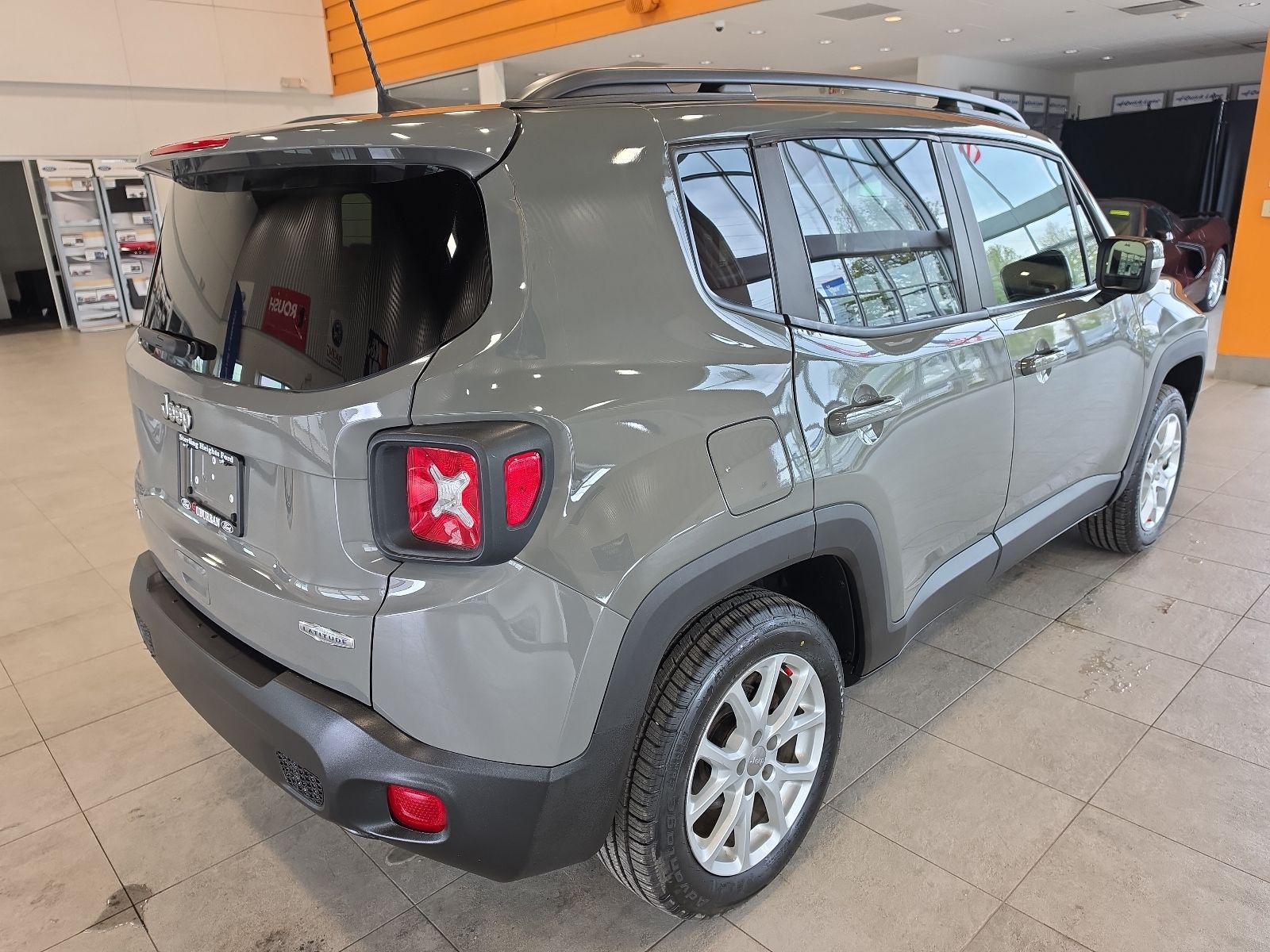 Thumbnail: 2019 Jeep Renegade - 5