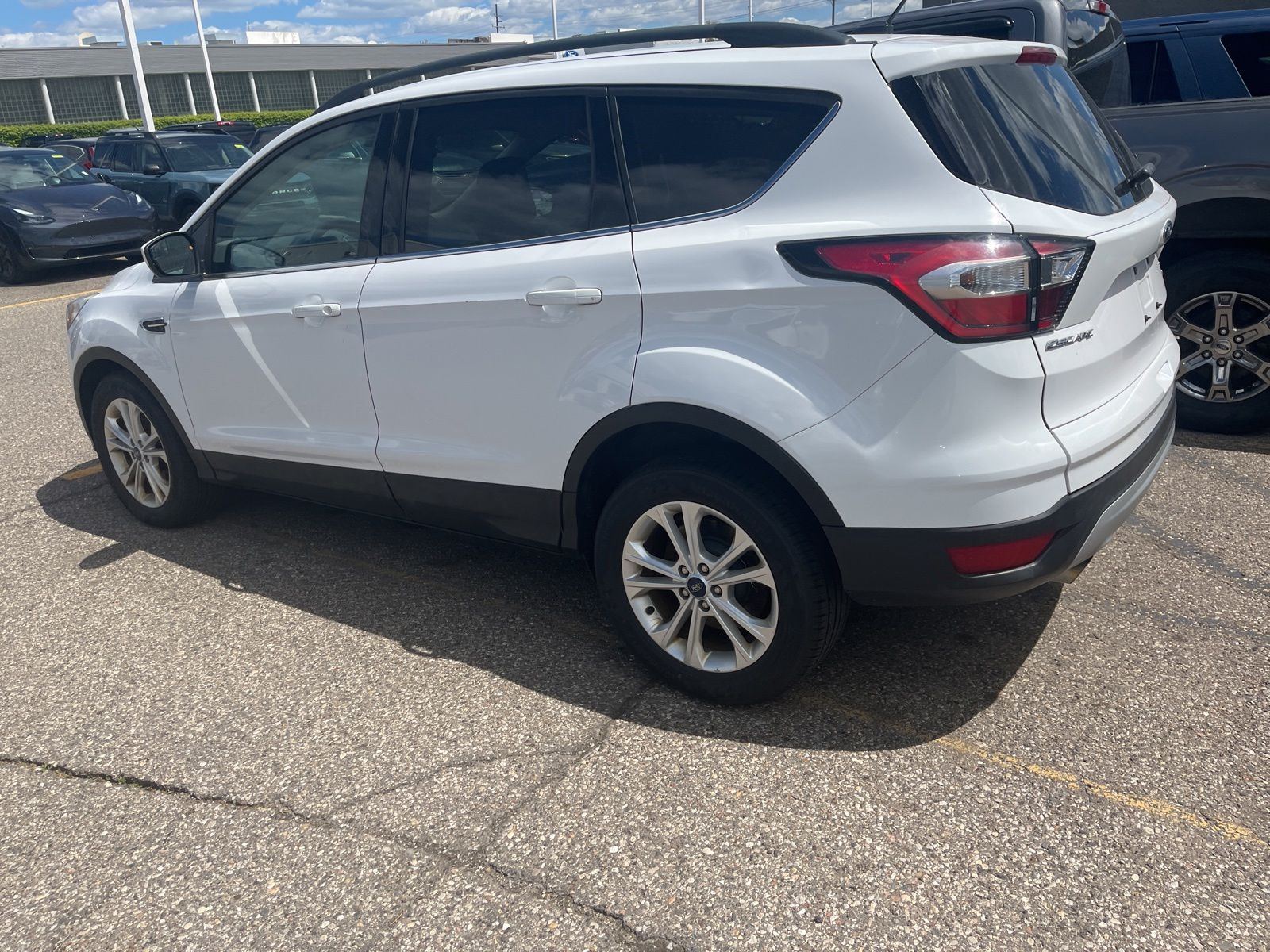 Thumbnail: 2018 Ford Escape - 8