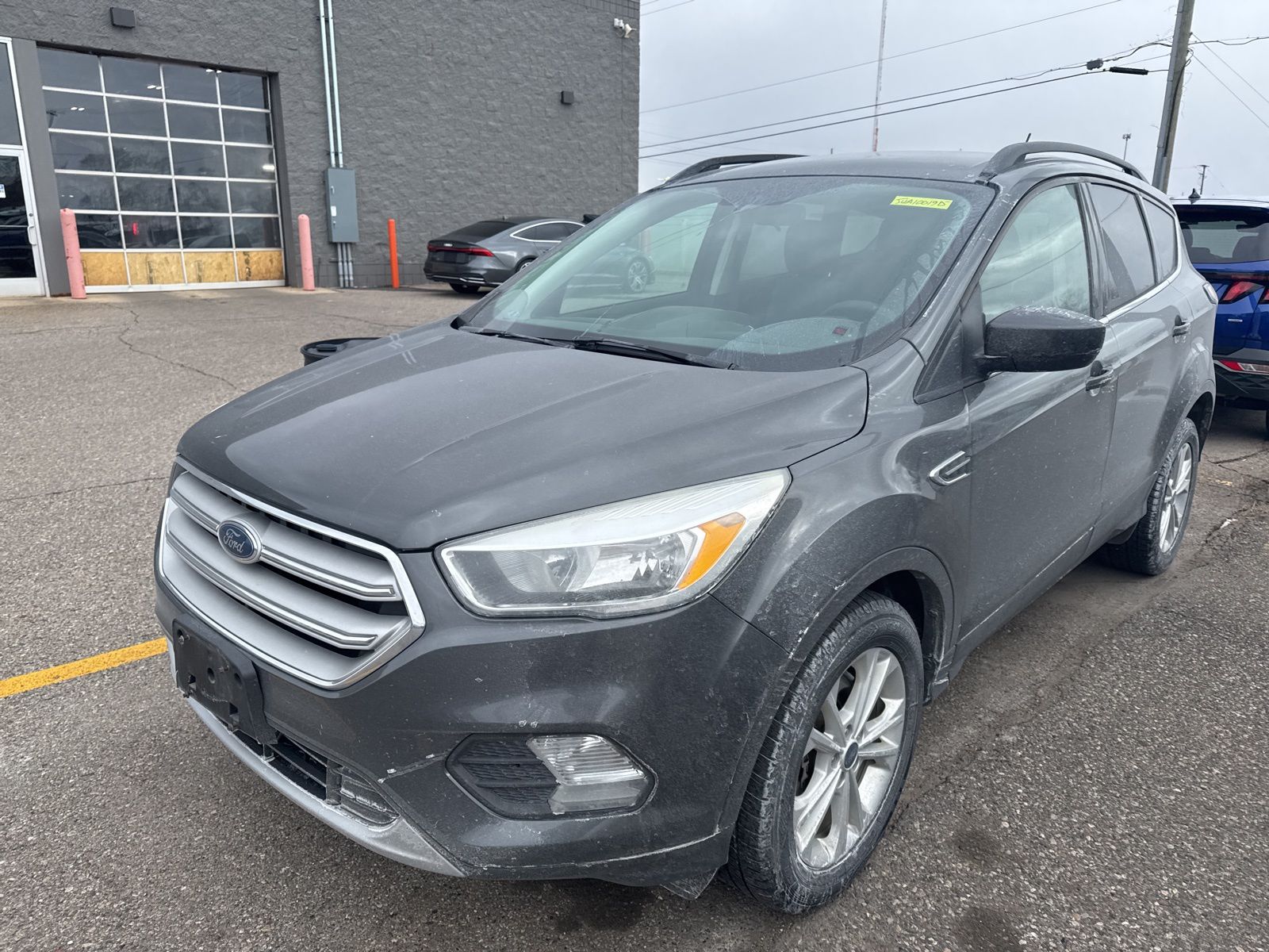 Used 2018 Ford Escape SE with VIN 1FMCU9GD8JUA10019 for sale in Sterling Heights, MI