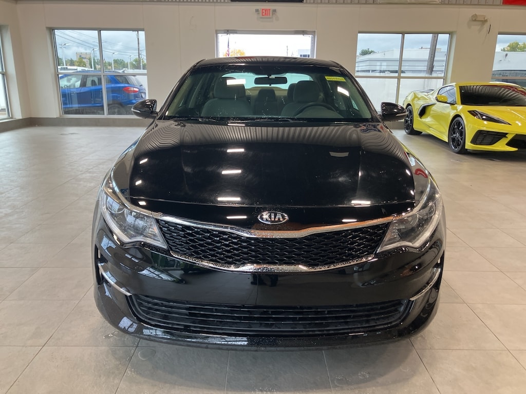 Used 2017 Kia Optima LX Sedan