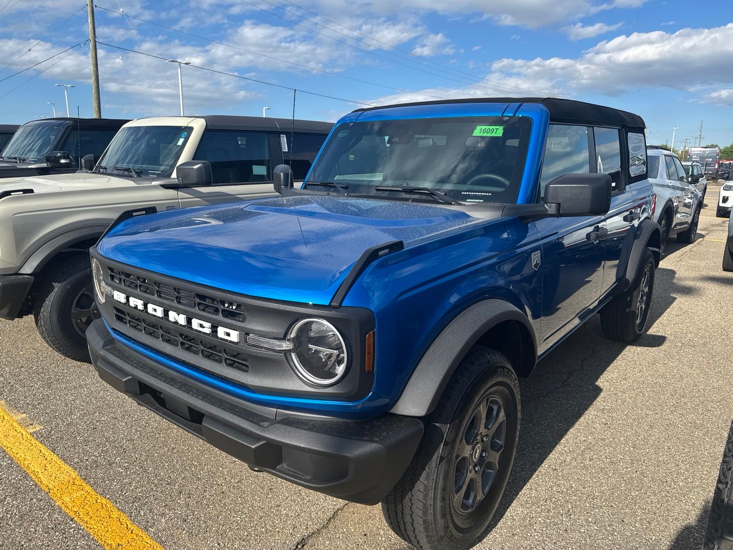 Thumbnail: 2026 Ford Bronco - 2
