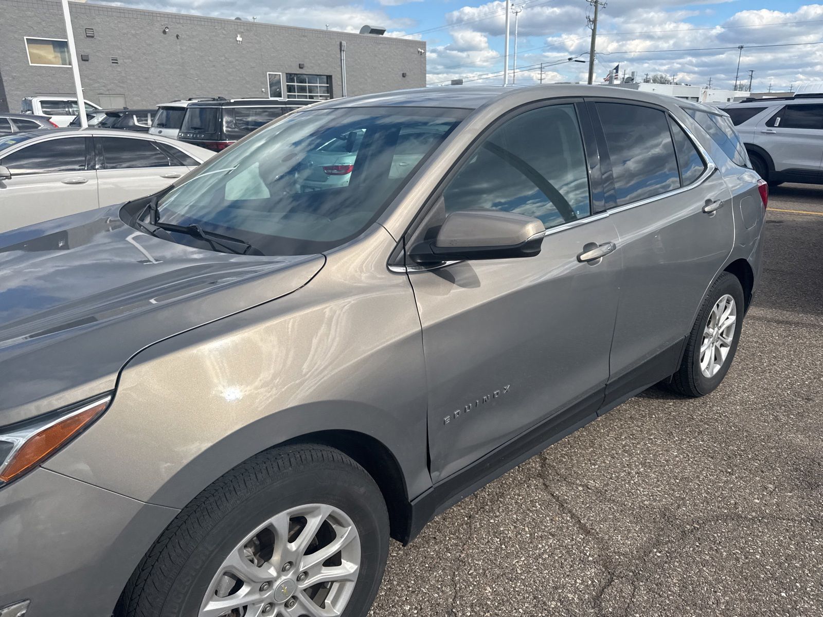 Thumbnail: 2019 Chevrolet Equinox - 17