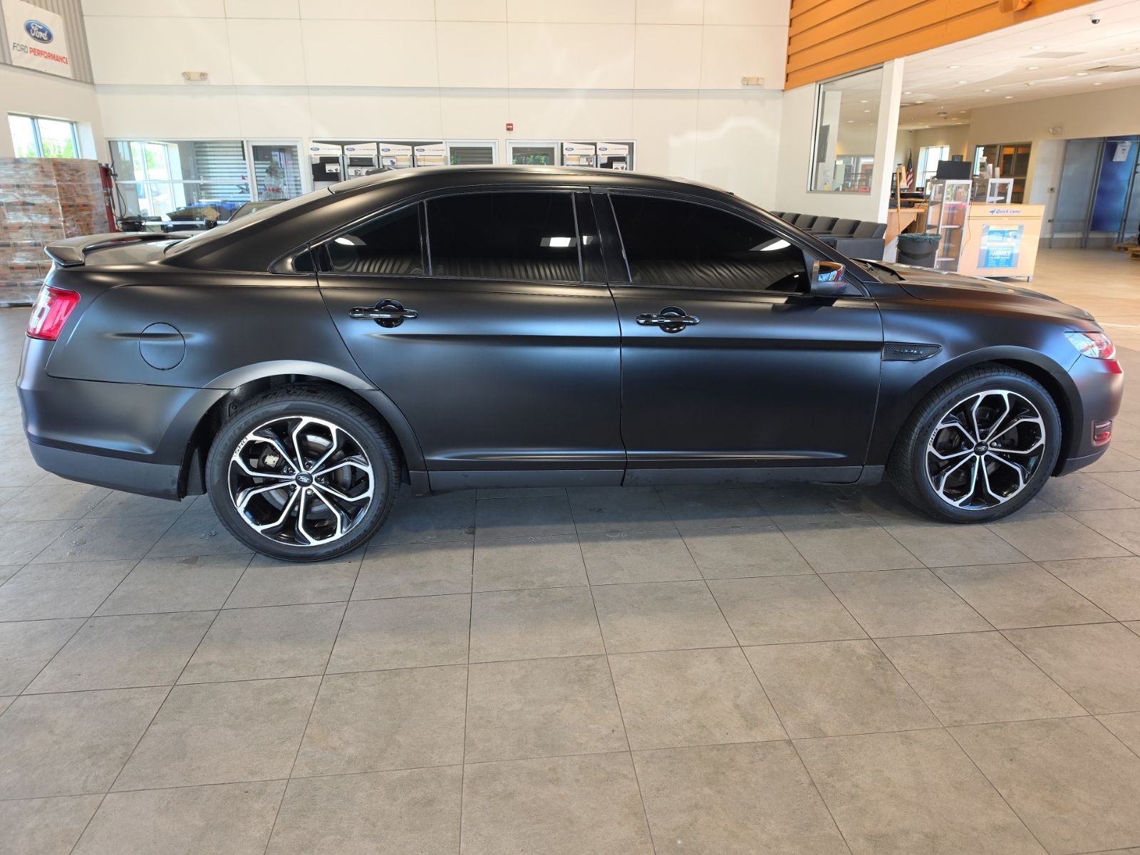Thumbnail: 2018 Ford Taurus - 6