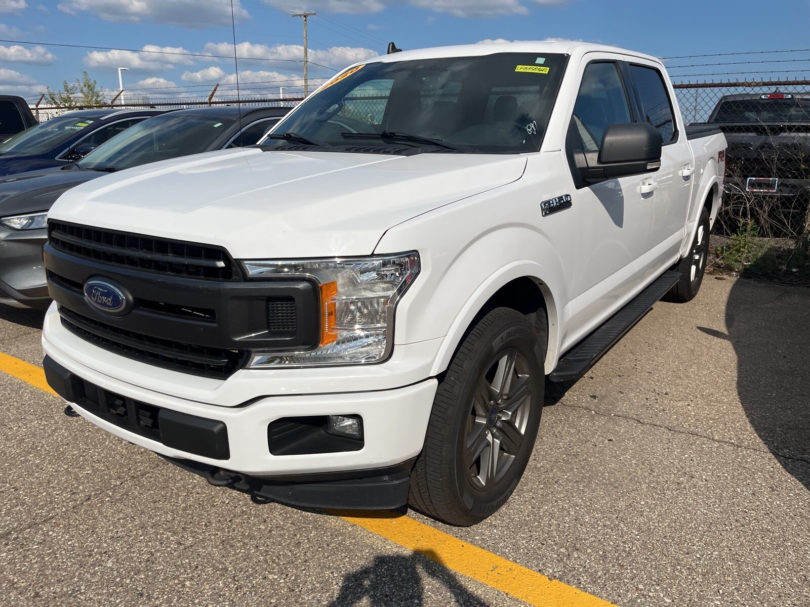 2020 Ford F-150 XLT photo 2