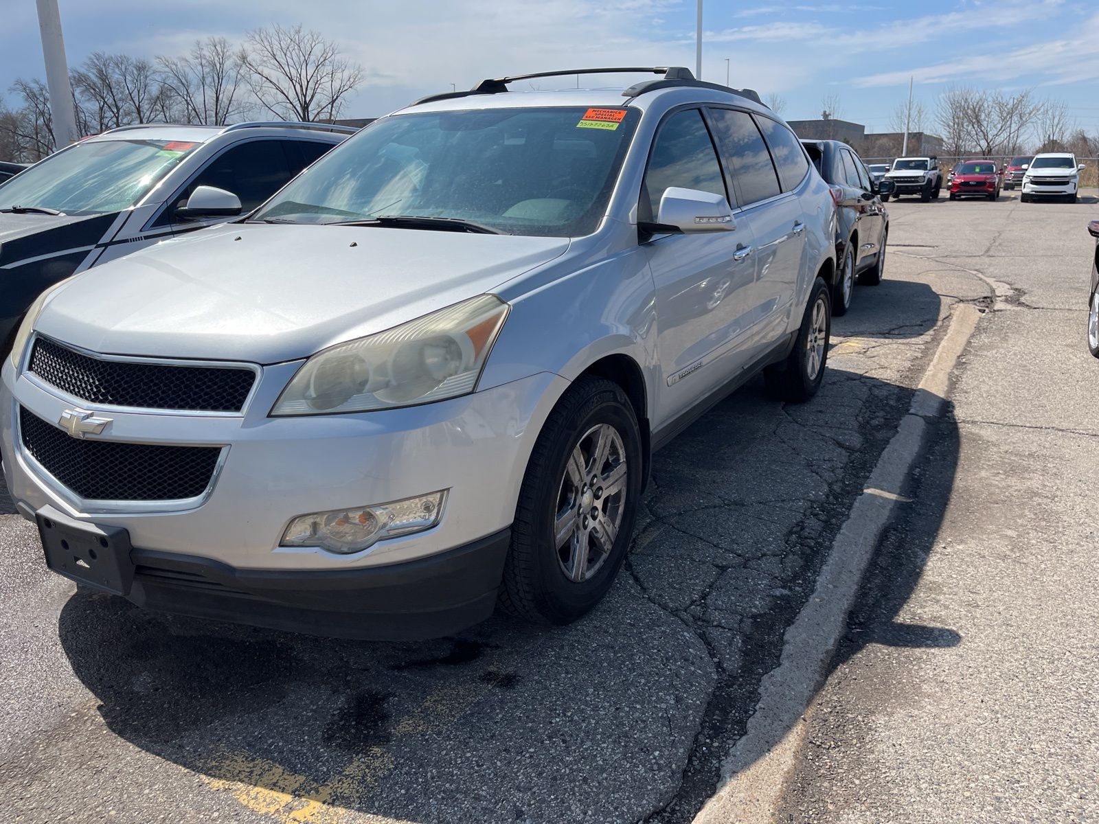 Thumbnail: 2009 Chevrolet Traverse - 3