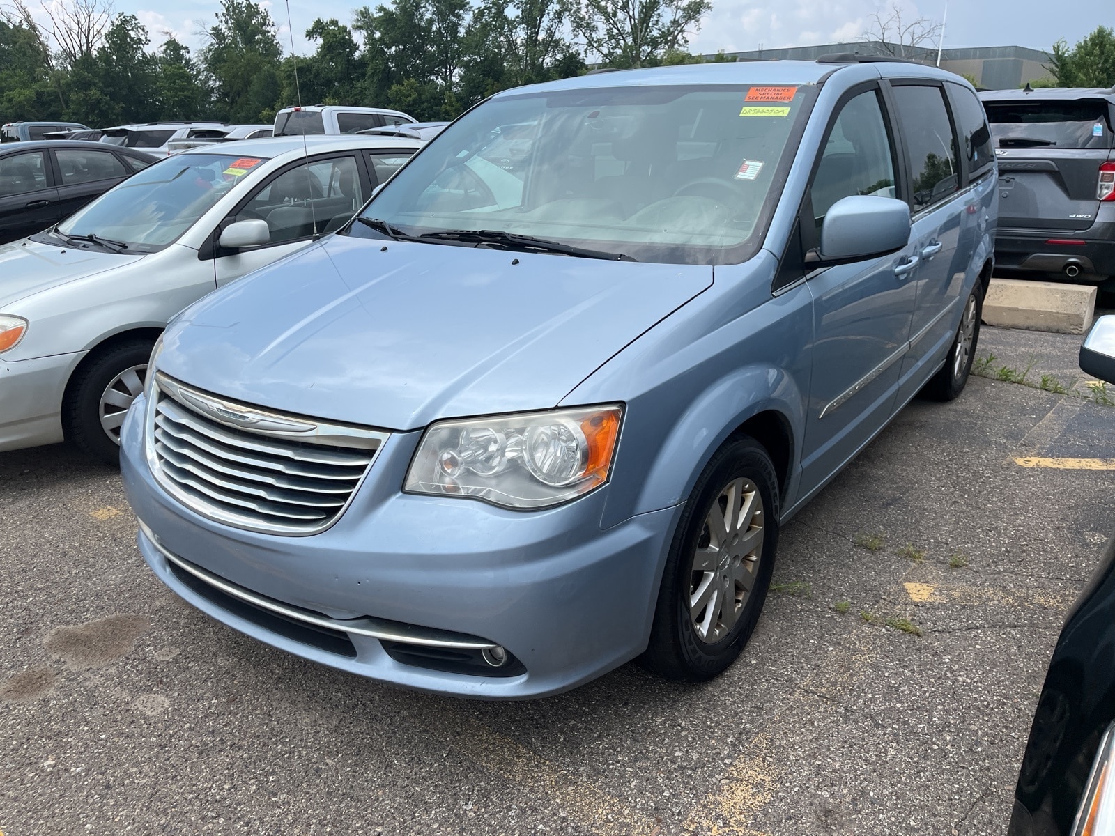 Used 2013 Chrysler Town & Country Touring with VIN 2C4RC1BG1DR566050 for sale in Sterling Heights, MI