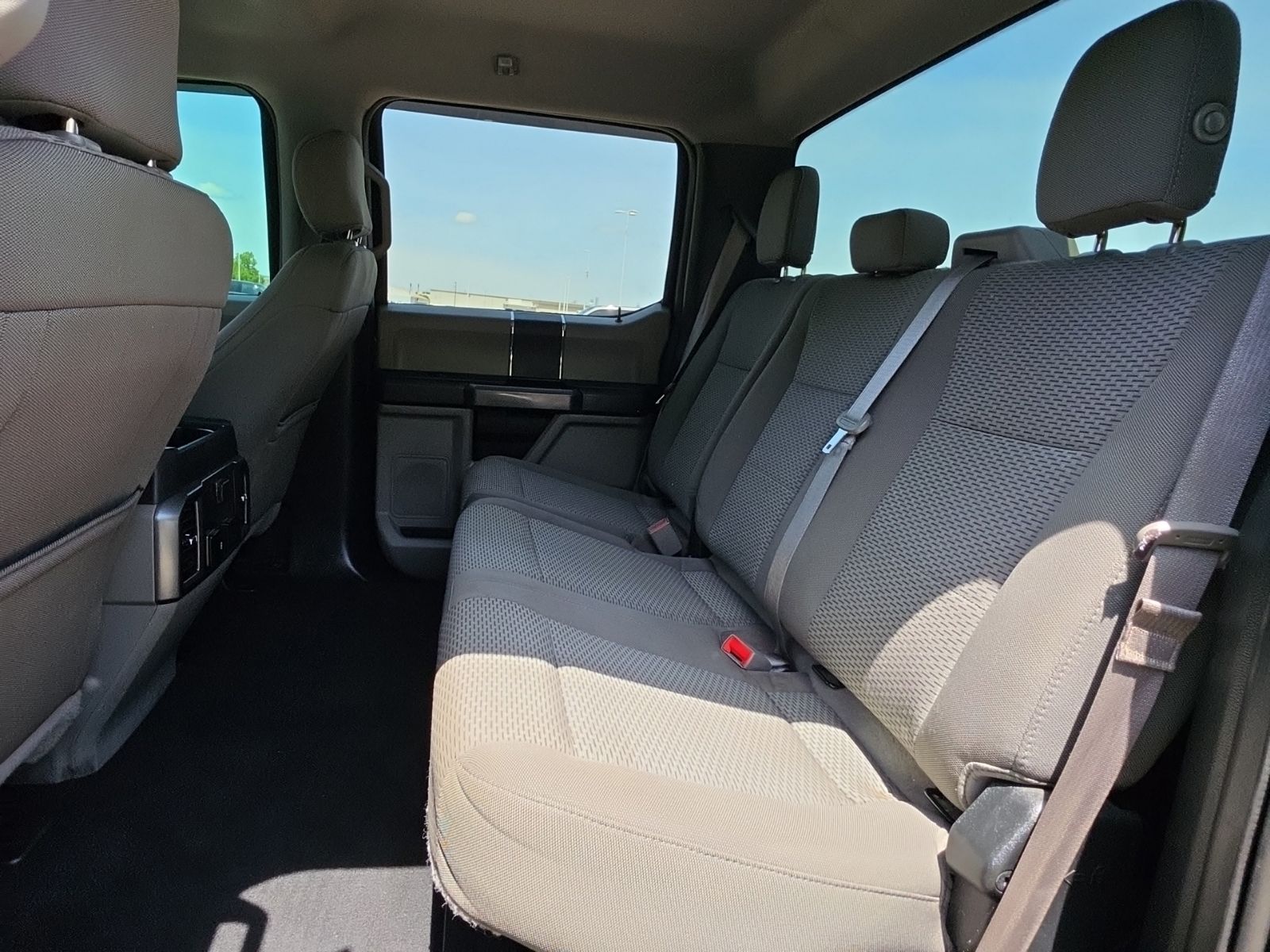 Thumbnail: 2018 Ford F-250 - 34