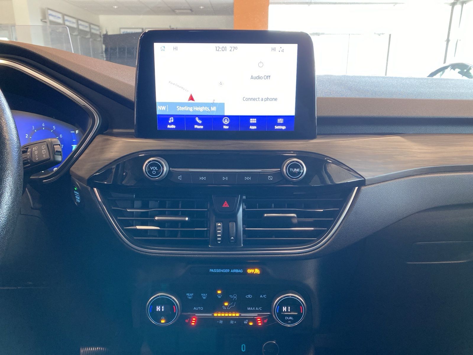 Thumbnail: 2020 Ford Escape - 12