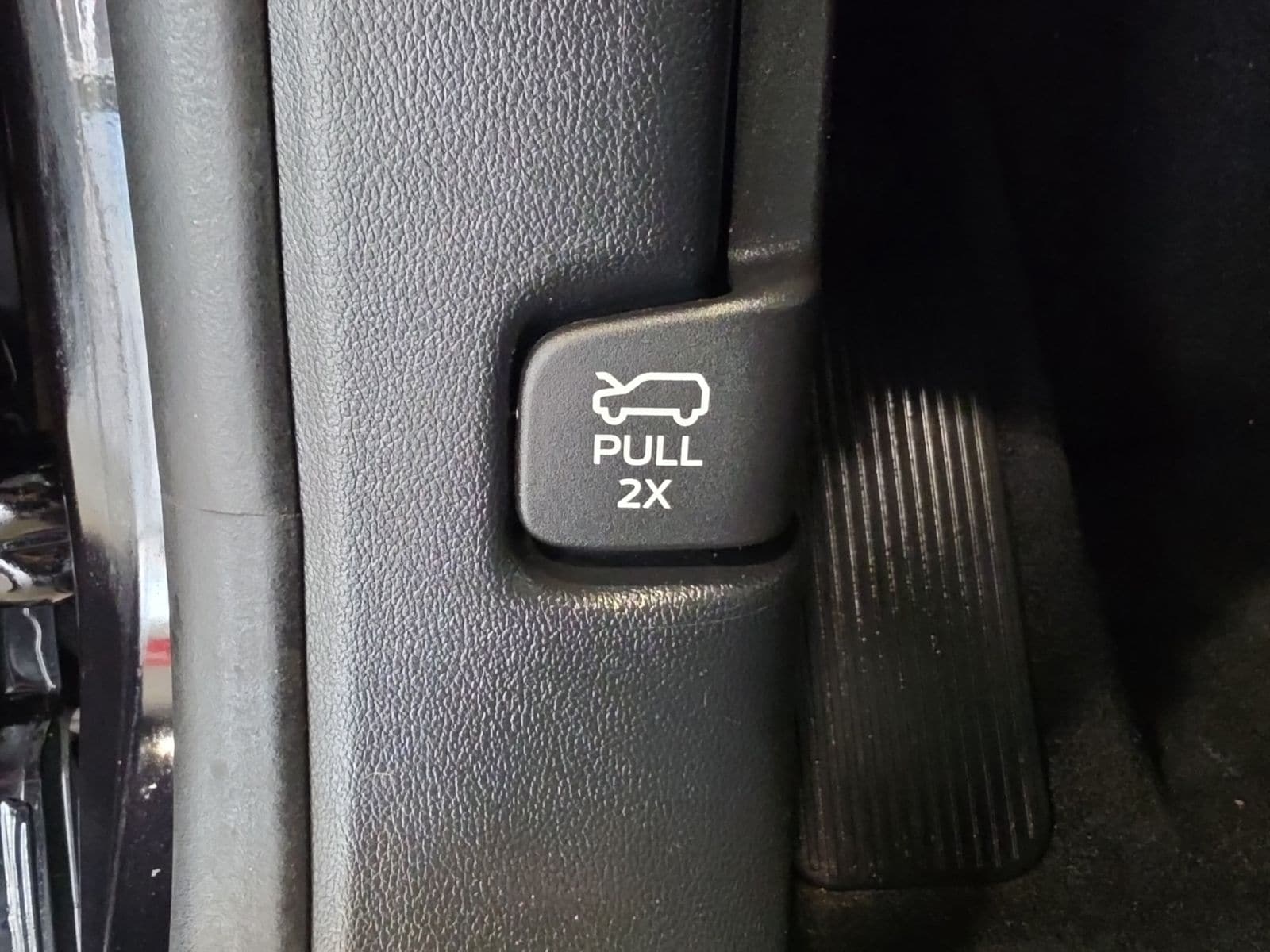 Thumbnail: 2021 Ford Explorer - 20