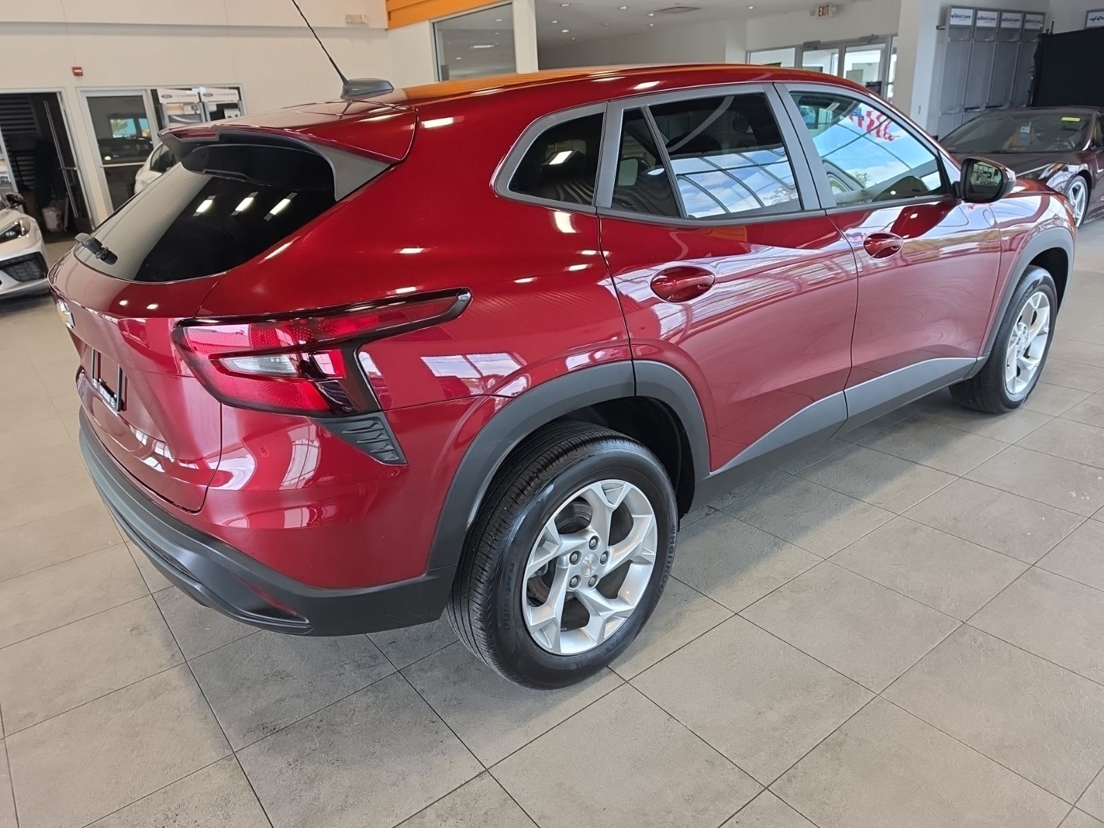 Thumbnail: 2024 Chevrolet Trax - 7