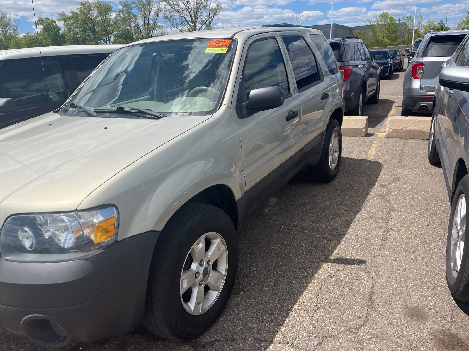 Thumbnail: 2005 Ford Escape - 5