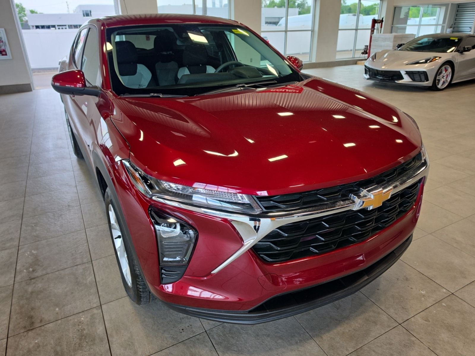Thumbnail: 2024 Chevrolet Trax - 4