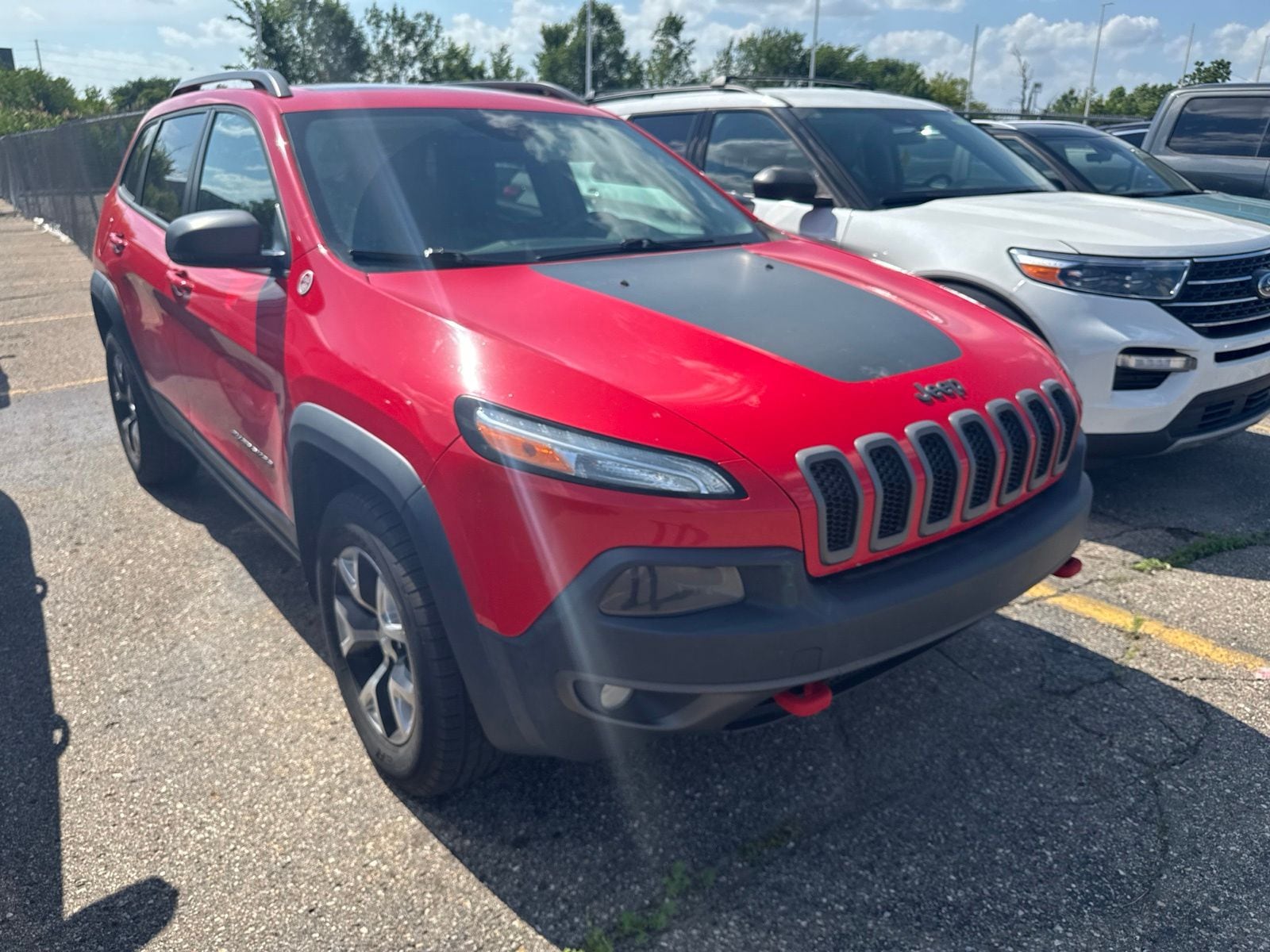 Thumbnail: 2018 Jeep Cherokee - 23