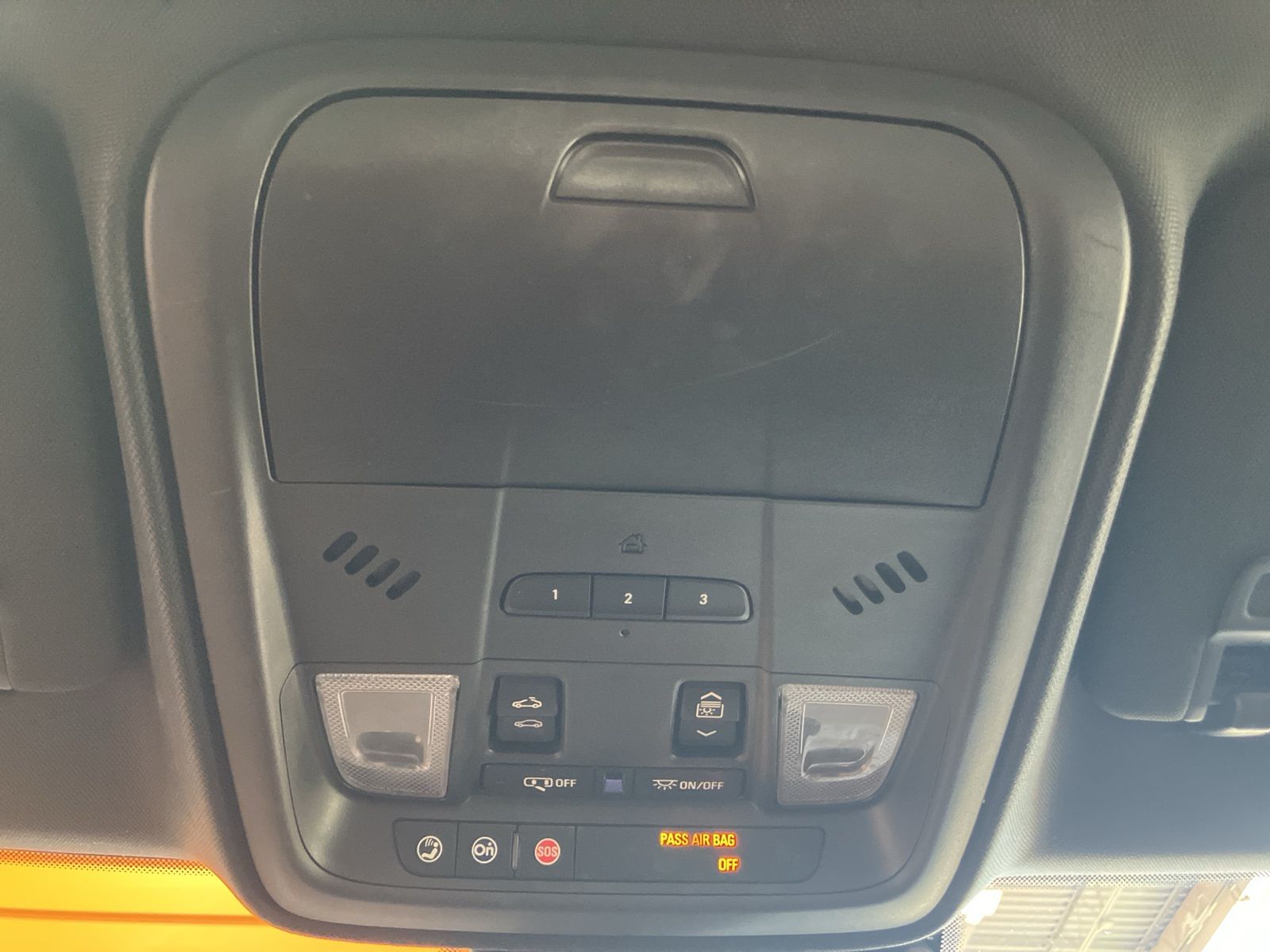 Thumbnail: 2019 Cadillac XT4 - 23