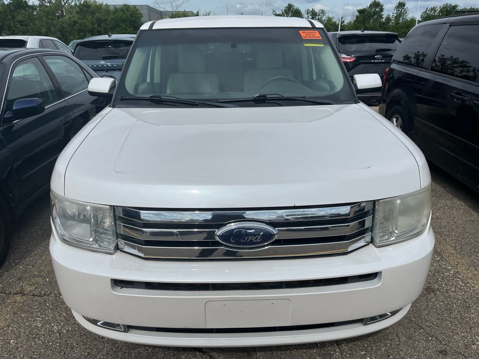 Thumbnail: 2010 Ford Flex - 25
