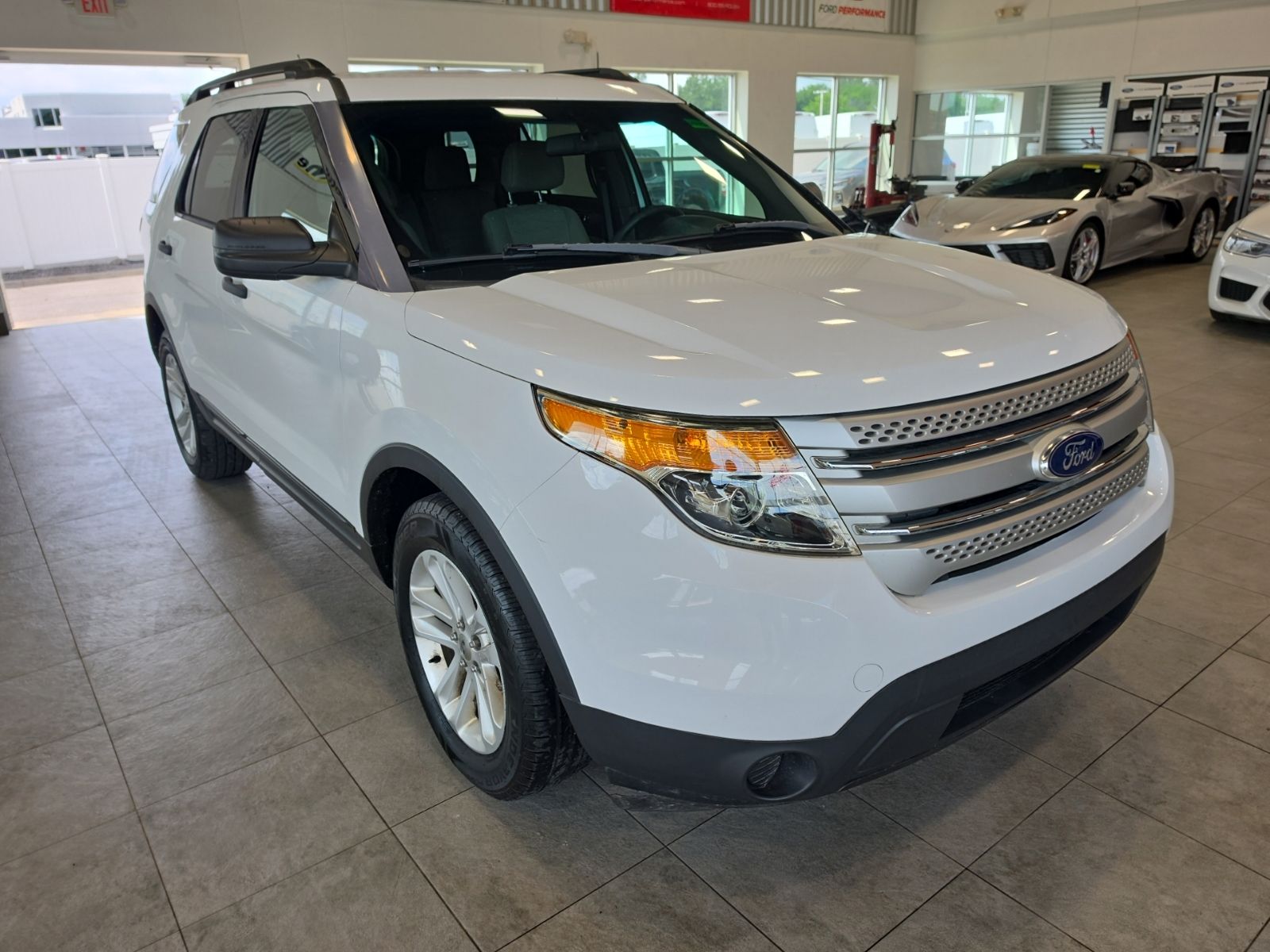 Thumbnail: 2015 Ford Explorer - 5